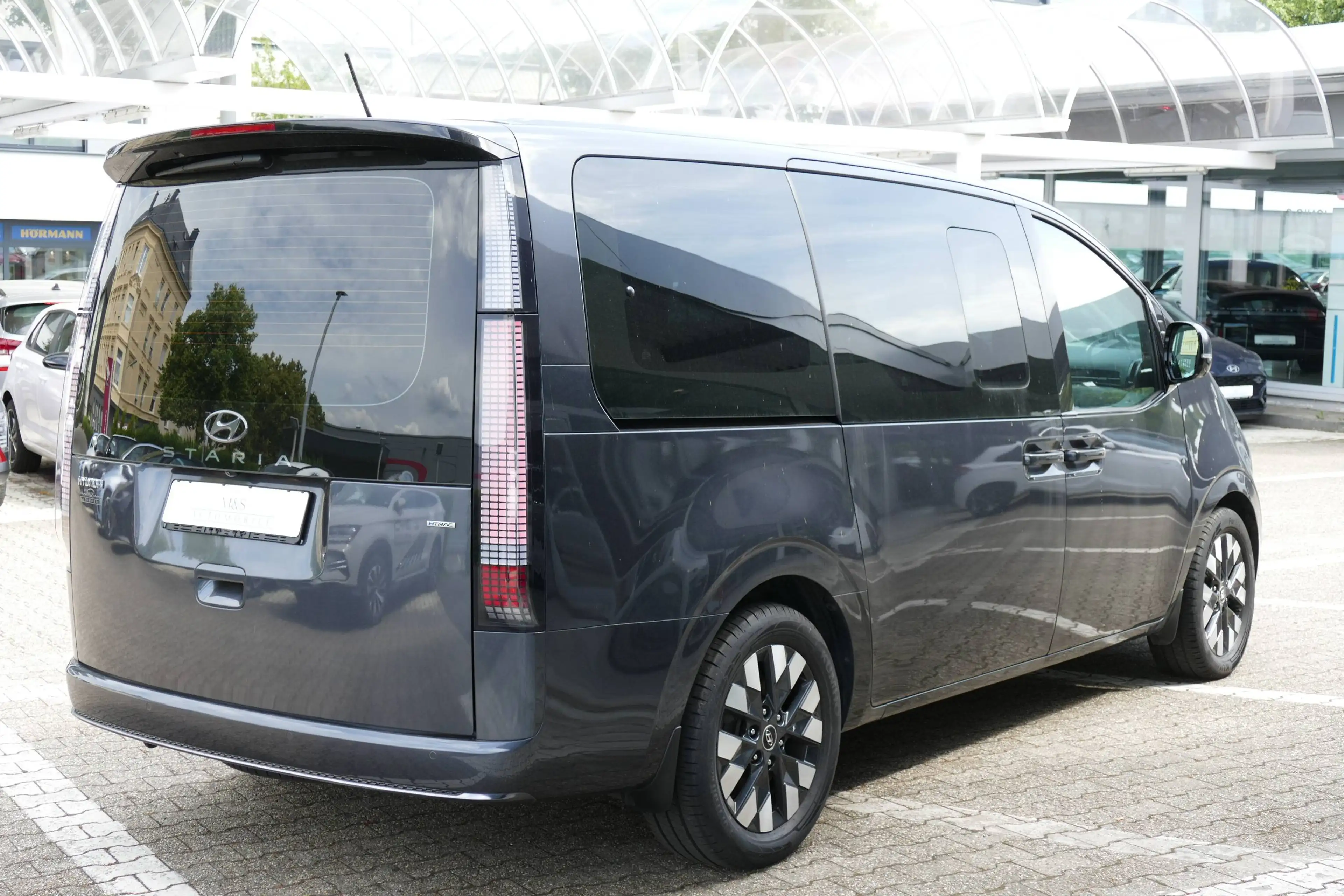 Hyundai STARIA STARIA DIESEL 2.2 CRDi Allrad Signature — photo 9