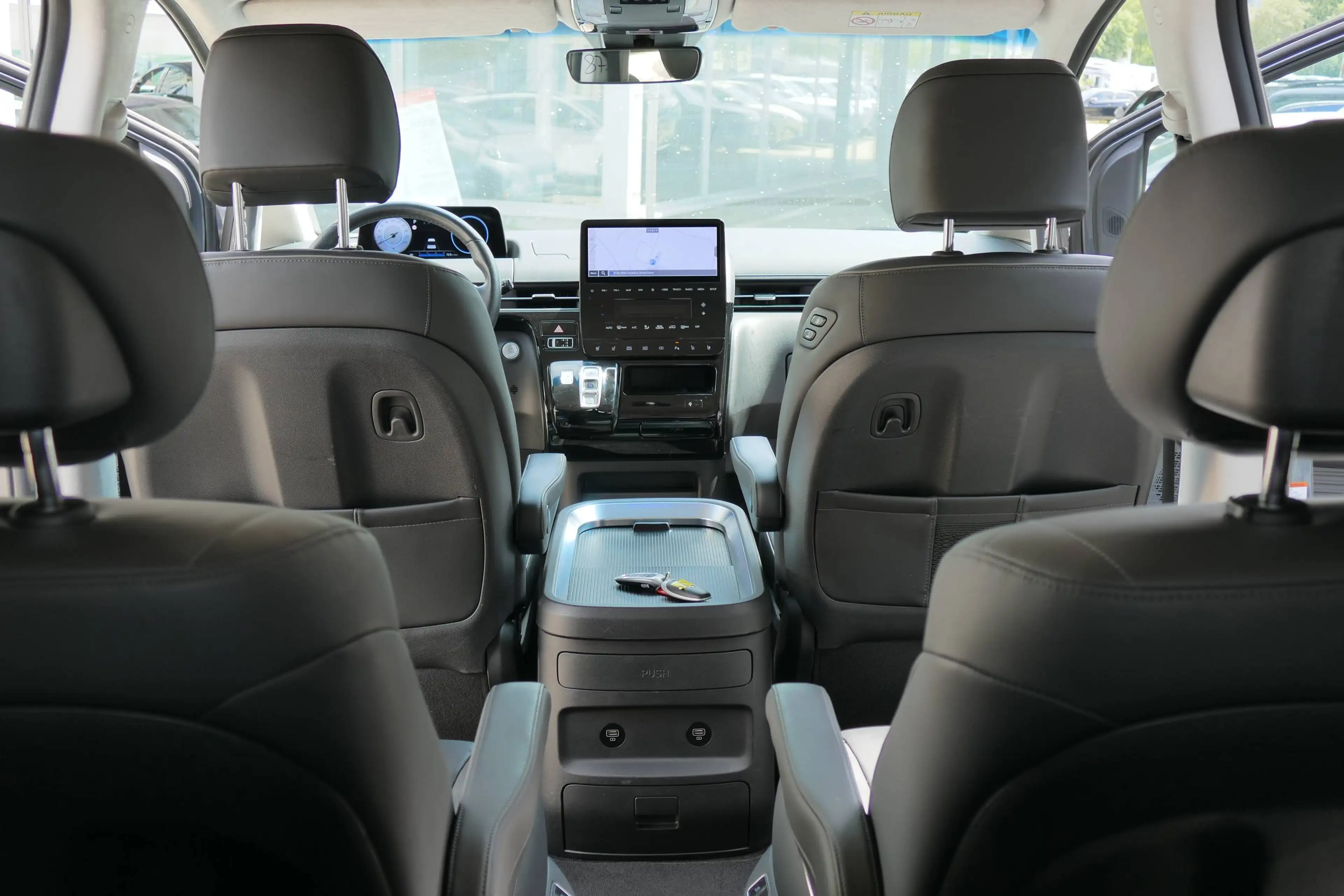 Hyundai STARIA STARIA DIESEL 2.2 CRDi Allrad Signature — photo 15