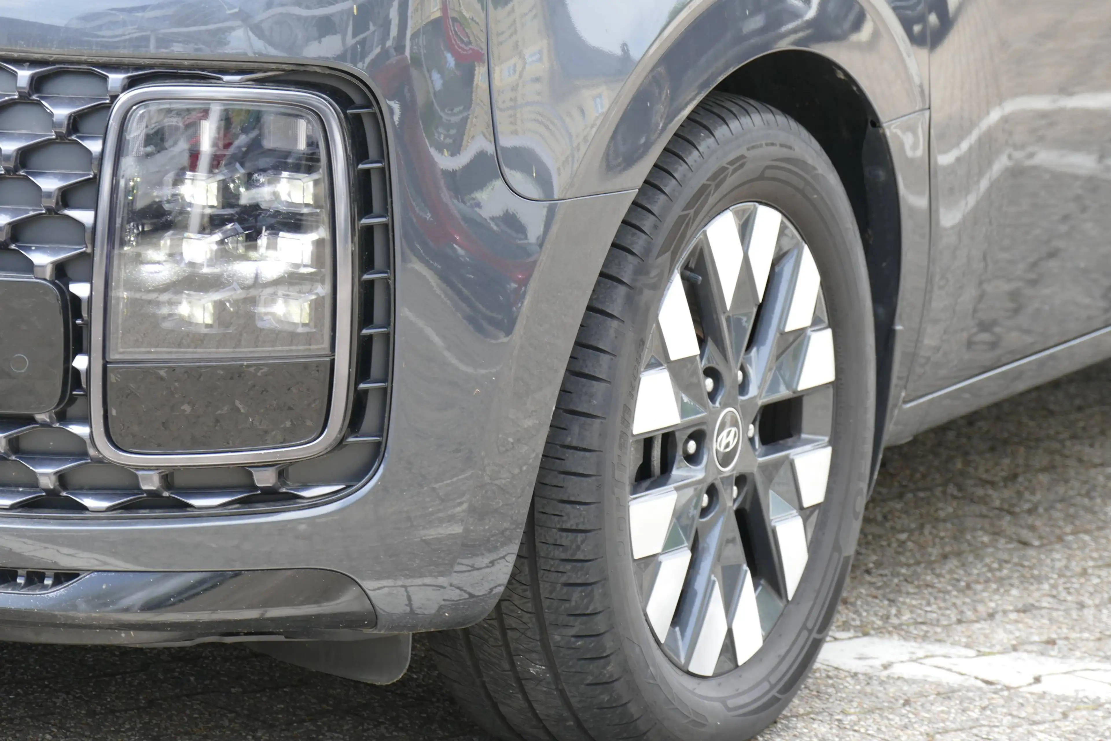 Hyundai STARIA STARIA DIESEL 2.2 CRDi Allrad Signature — photo 6