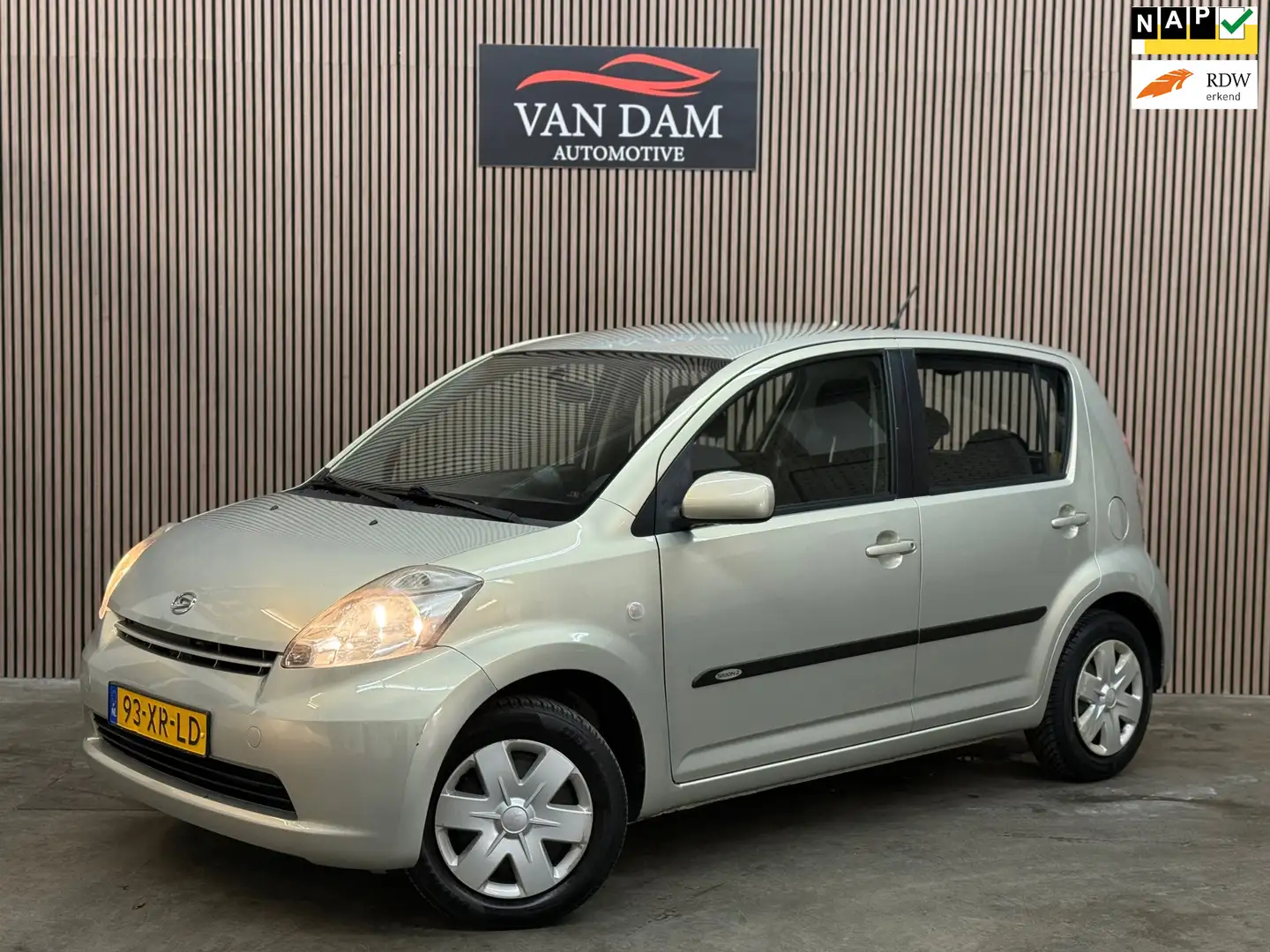 Daihatsu Sirion 2 1.3-16V Prestige 2007 NAP AUTOMAAT AIRCO ELEK-RA Beige - 1