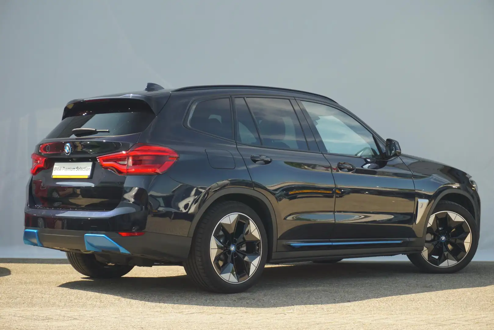 BMW iX3 High Executive 20'' / Trekhaak / Comfort Acces / H Negro - 2
