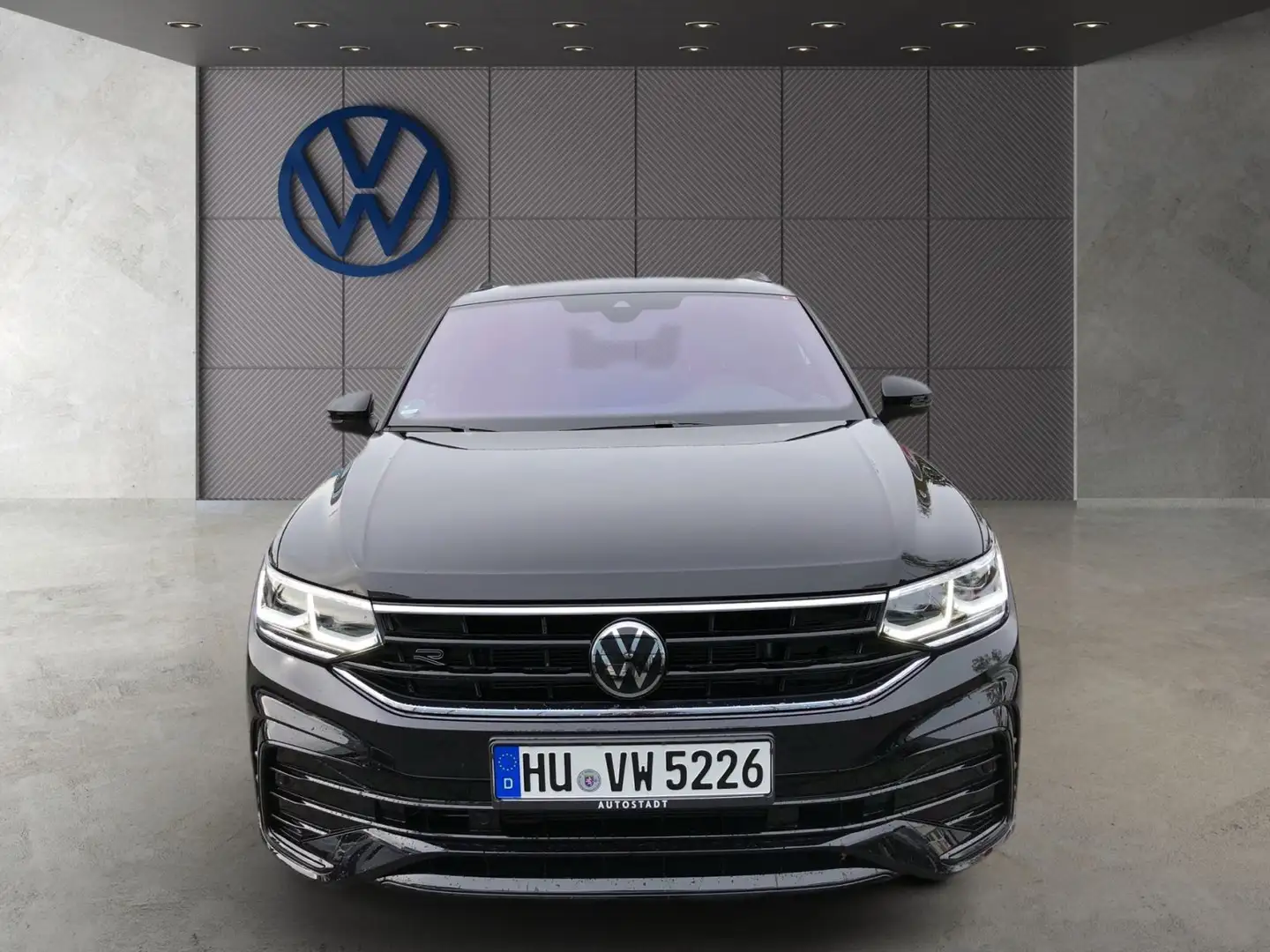 Volkswagen Tiguan 1.5 TSI DSG R-Line Navi LED Heckleuchten Schwarz - 2