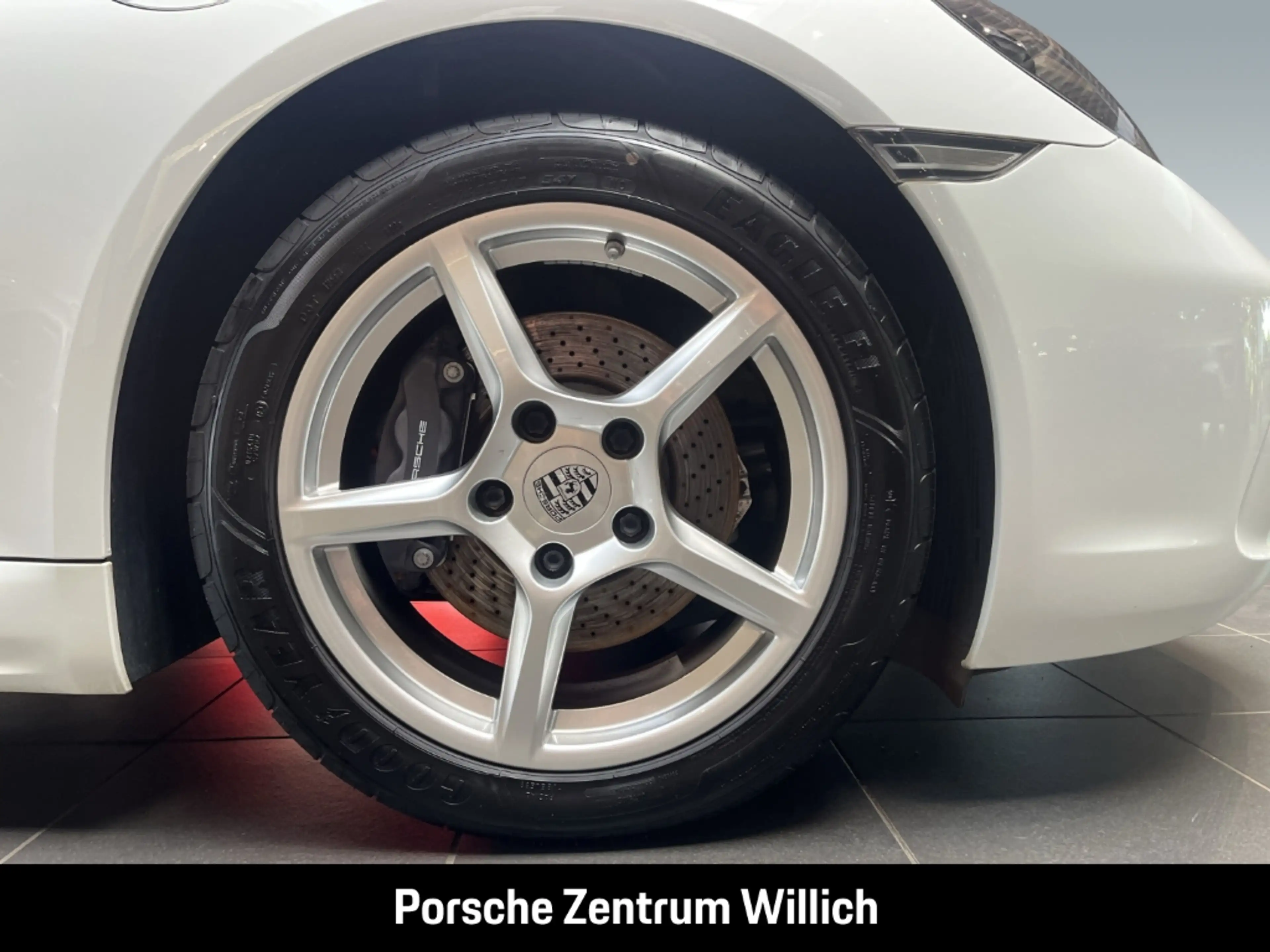 Porsche Boxster 718 — photo 14