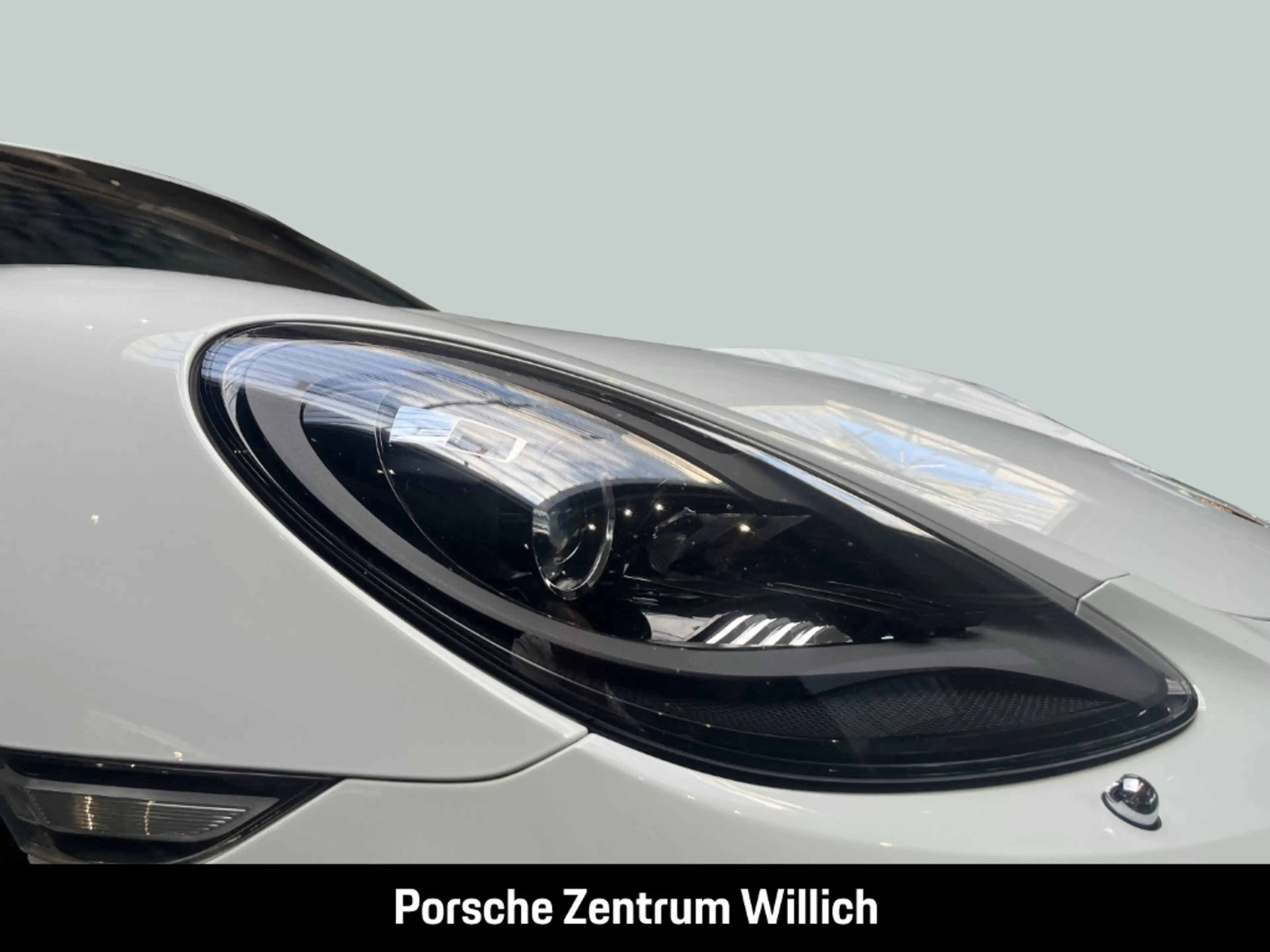 Porsche Boxster 718 — photo 9