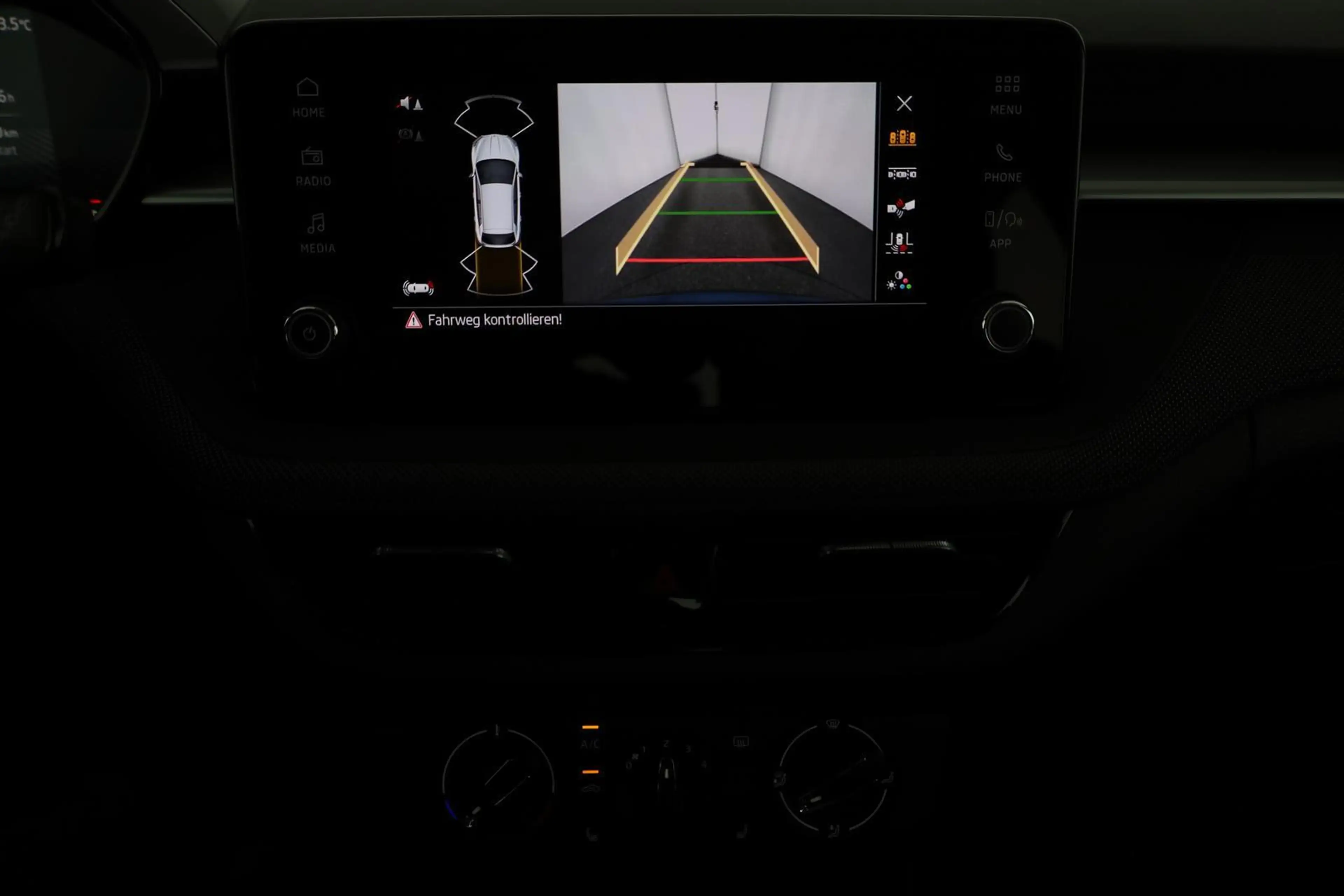 Skoda Fabia Selection 1.0 TSI Selection, LED, Kamera, Winte... — photo 6