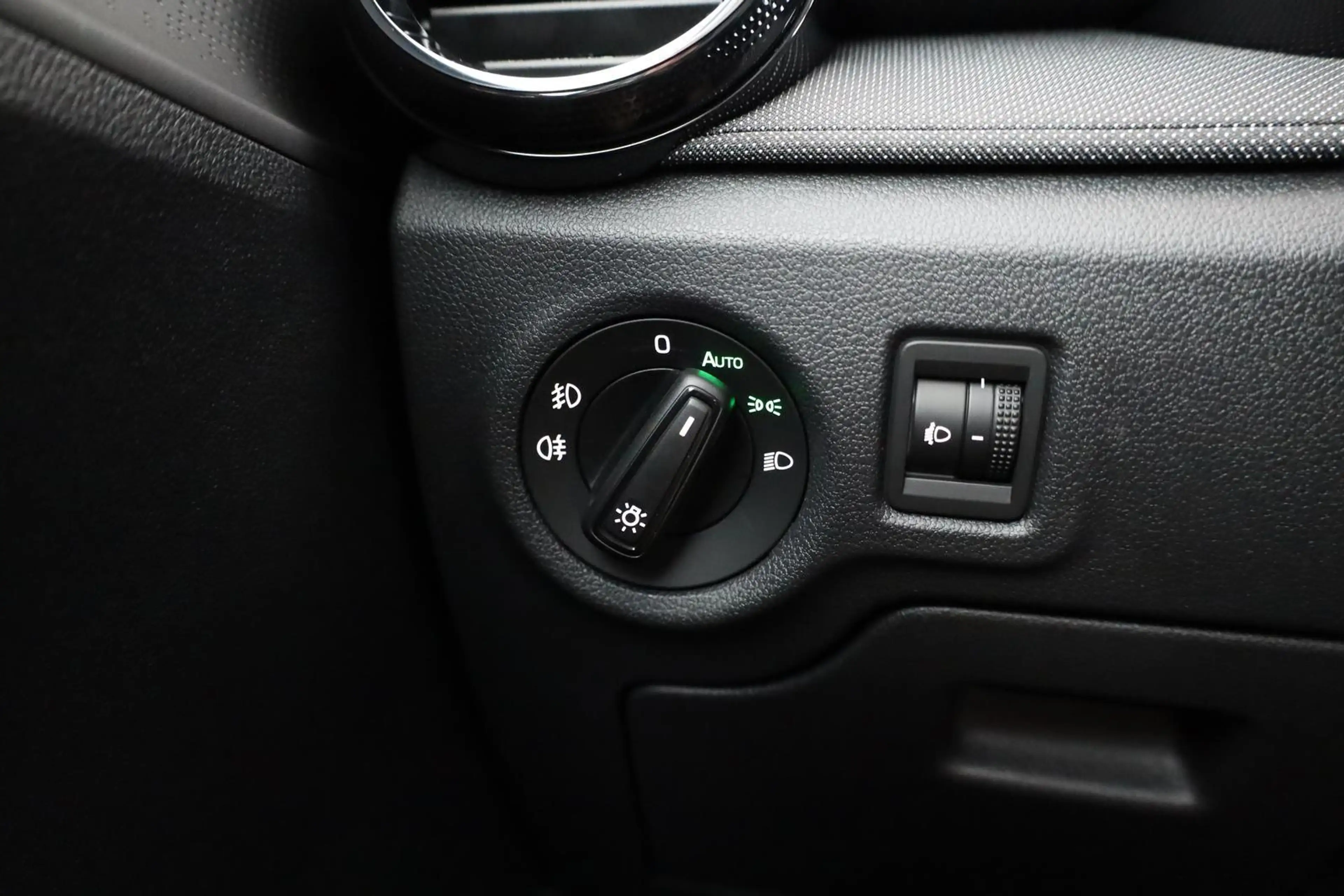 Skoda Fabia Selection 1.0 TSI Selection, LED, Kamera, Winte... — photo 8