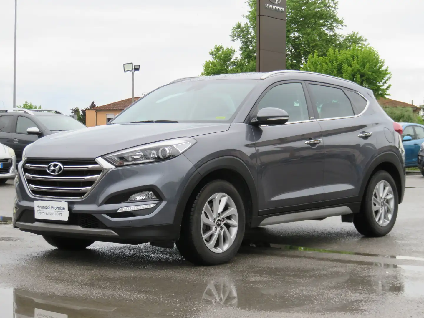 Hyundai TUCSON 2.0 CRDi Xpossible 4WD 136 cv auto Grau - 1