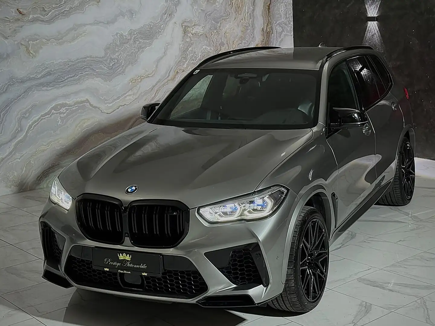 BMW X5 M 4,4 V8 625PS Competition * 2.BESITZ * CARBON * ... Grau - 2