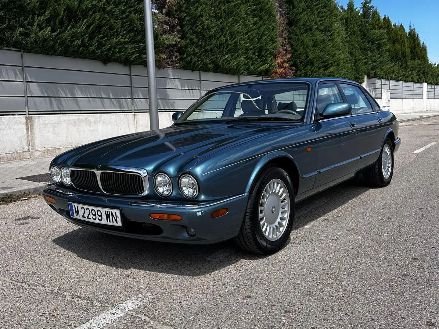Jaguar XJ xj8 3.2 V8 executive Azul - 1