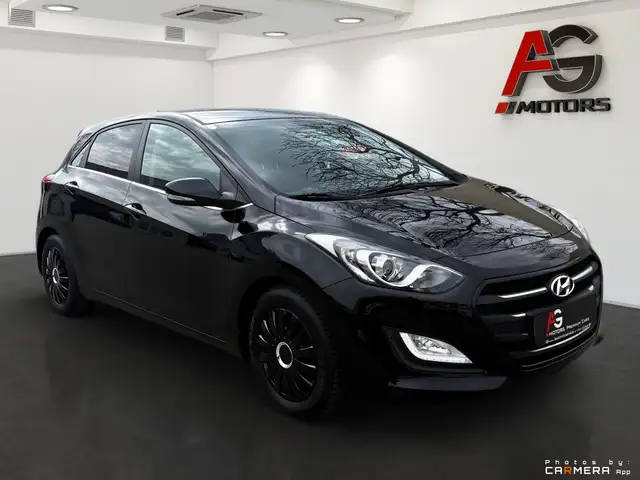 Hyundai I30 view 3