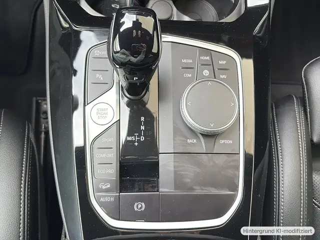 BMW X4 view 15