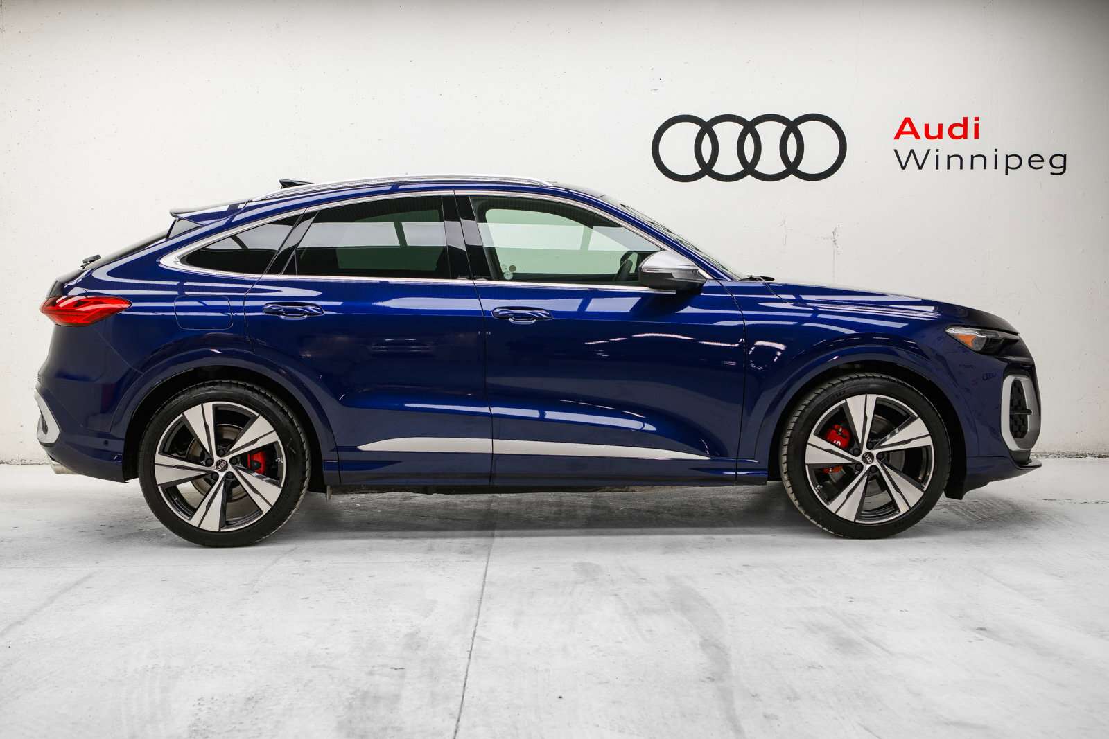 2025 Audi SQ5 Technik | 360 Camera | Massage Seats alt 4