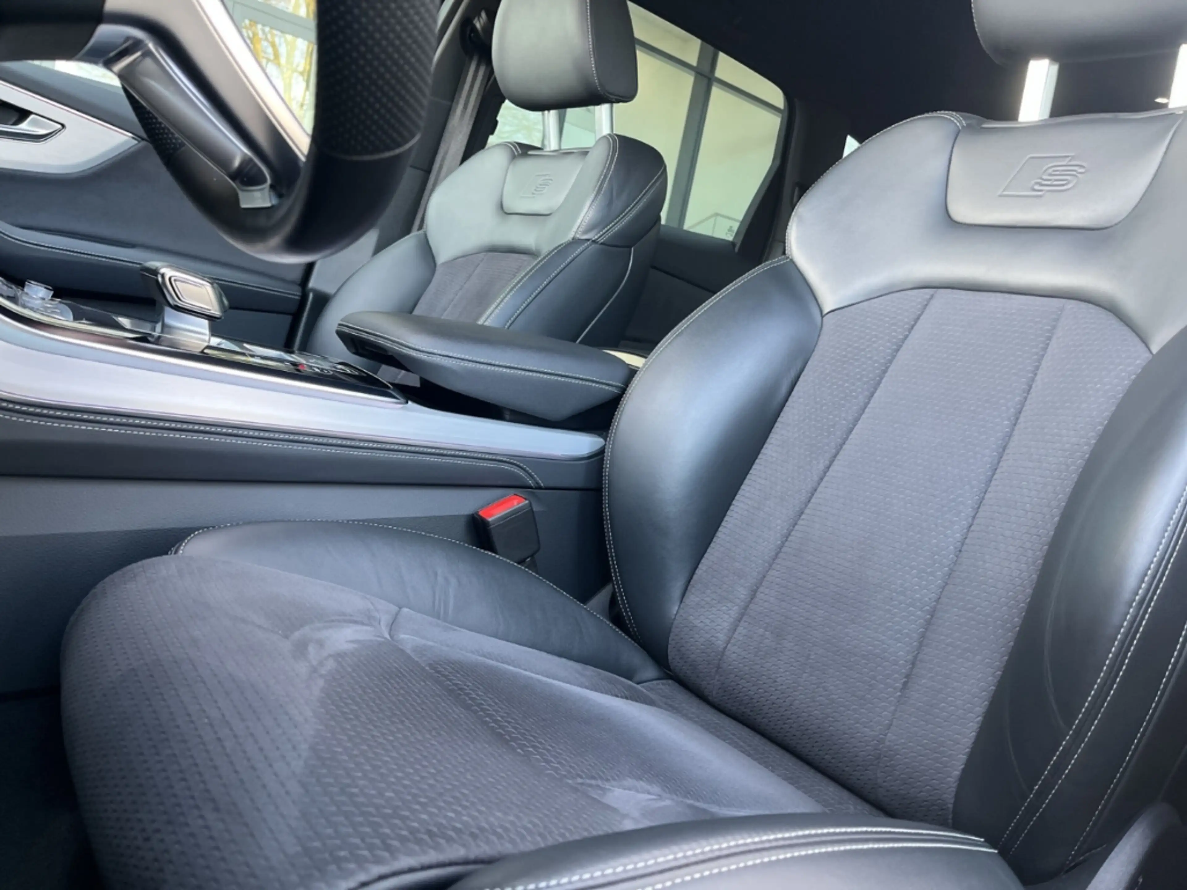 Audi Q7 50 TDI quattro S-Line/HUD/StandHZG/Navi/B&O — photo 12