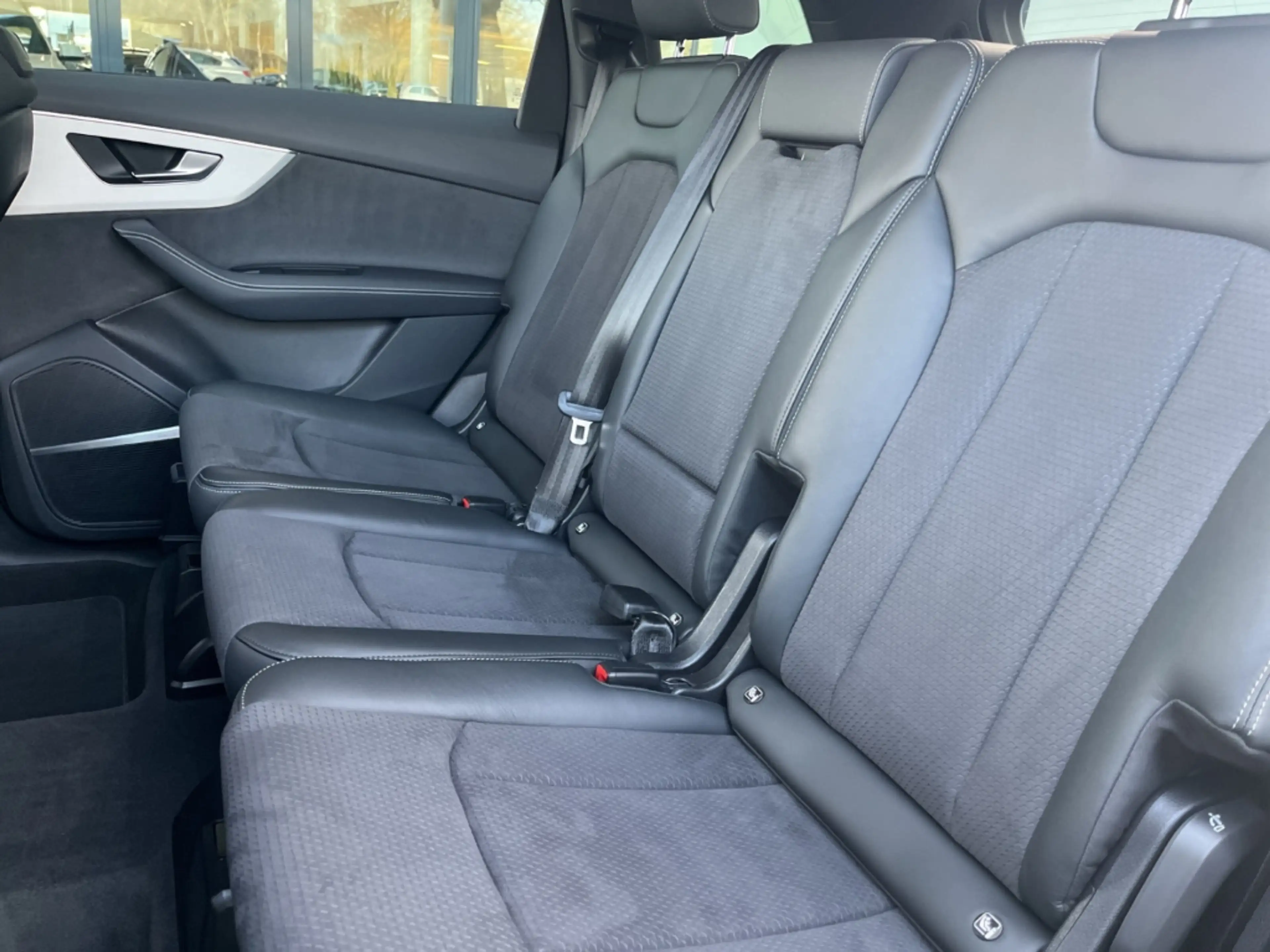 Audi Q7 50 TDI quattro S-Line/HUD/StandHZG/Navi/B&O — photo 8