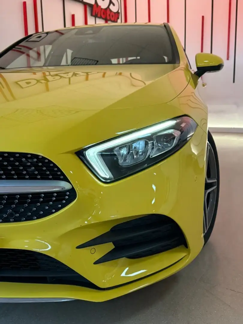 Mercedes-Benz A 180 7G-DCT Gelb - 2