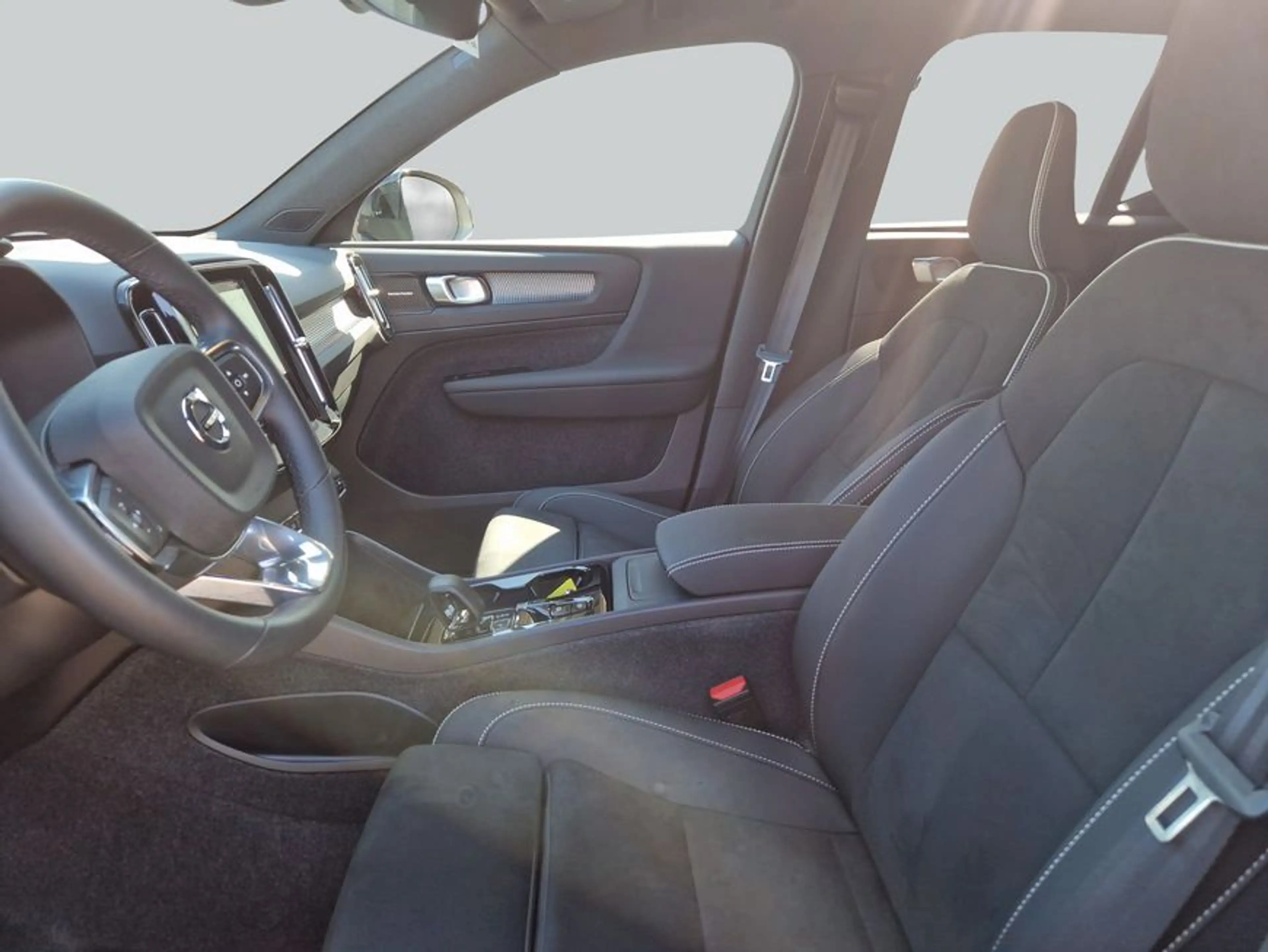 Volvo XC40 XC40 B3 B DKG Plus Dark Business 360°V AHK GJR — photo 9