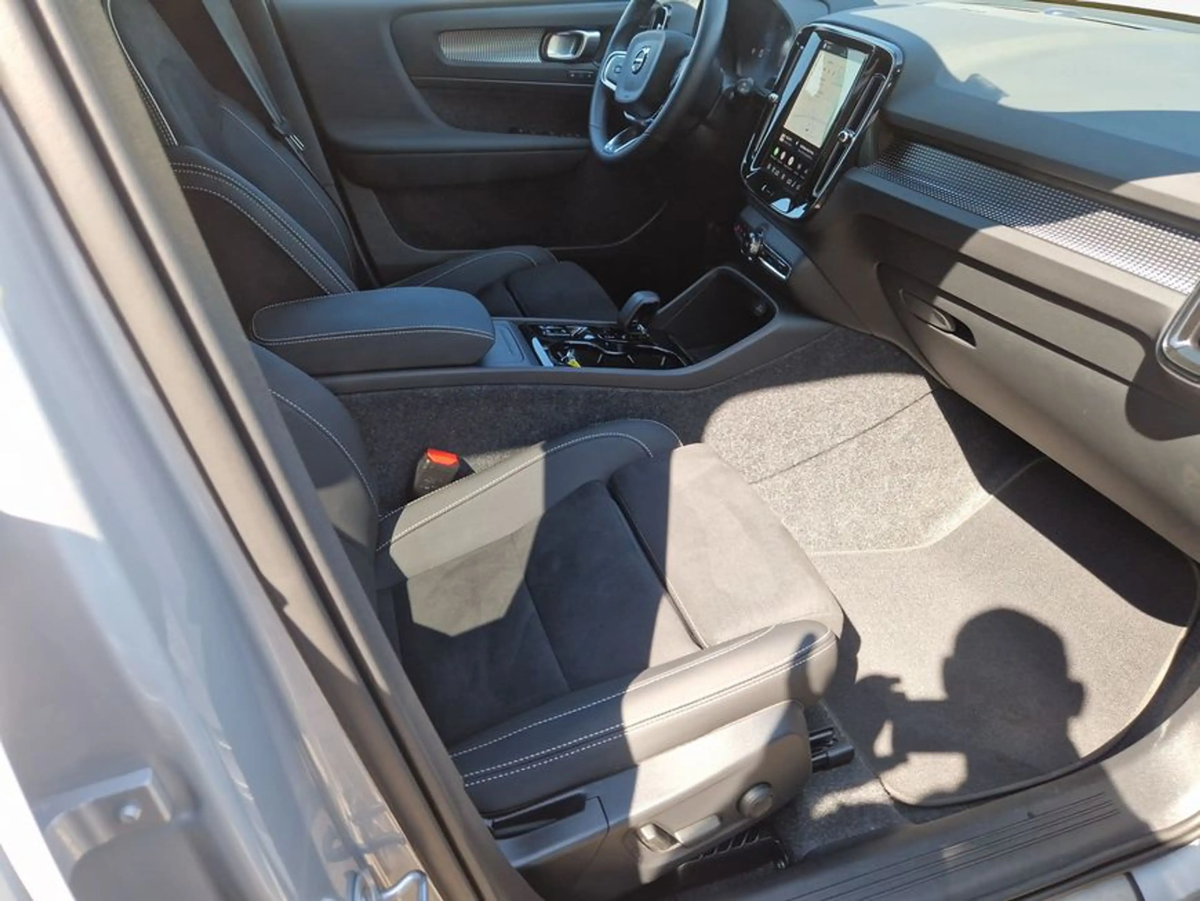 Volvo XC40 XC40 B3 B DKG Plus Dark Business 360°V AHK GJR — photo 12