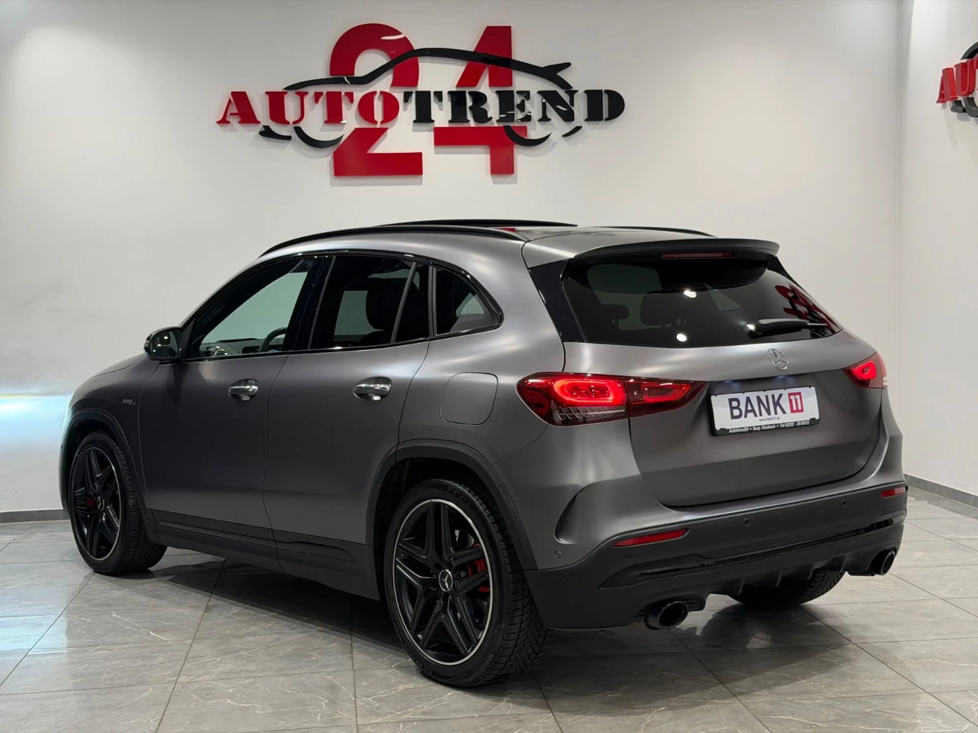 Mercedes-Benz GLA 35 AMG 4Matic designo Magno PANO+HUD+KAMERA — photo 11