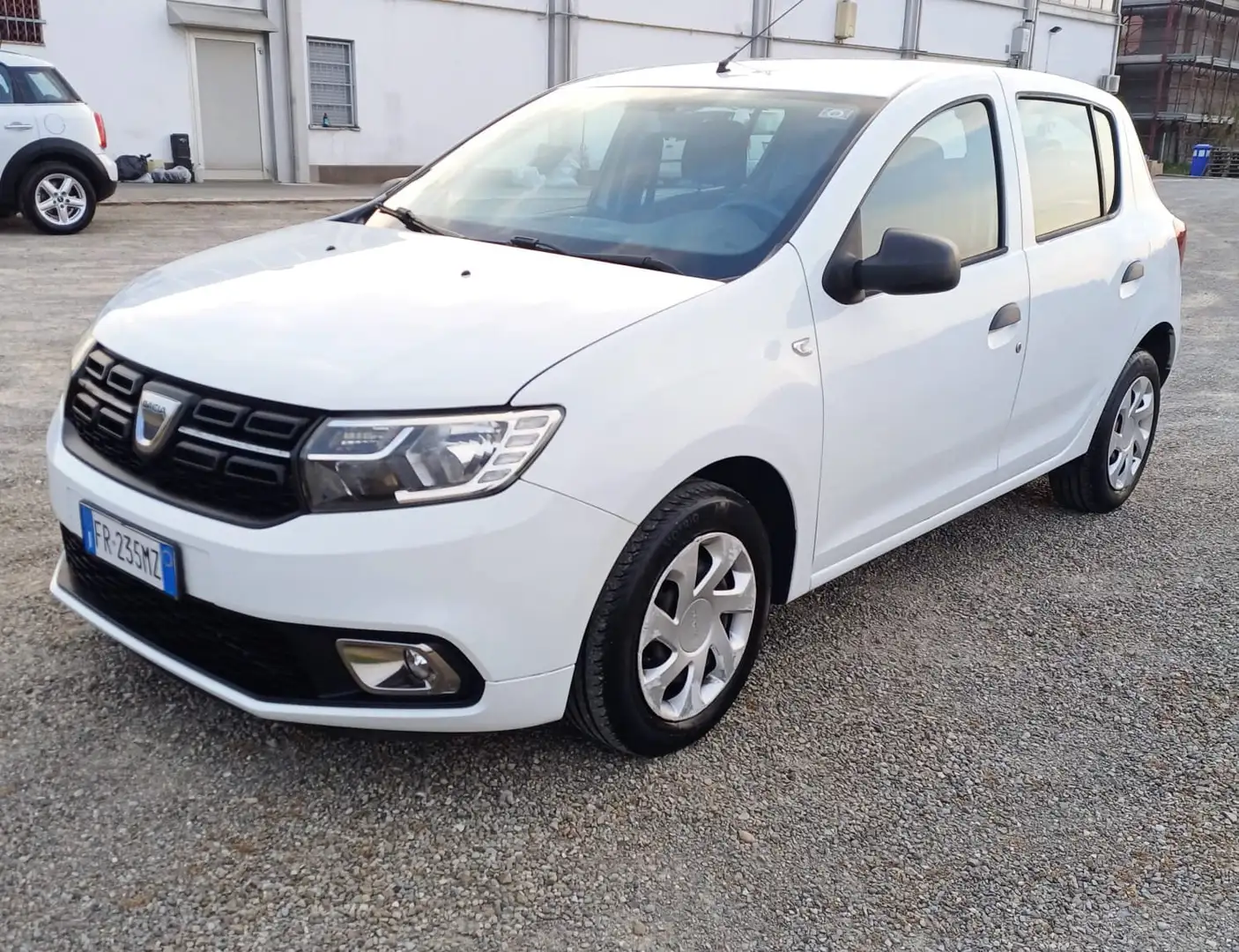 Dacia Sandero Sandero II 2017 1.0 sce Comfort 75cv Bianco - 2