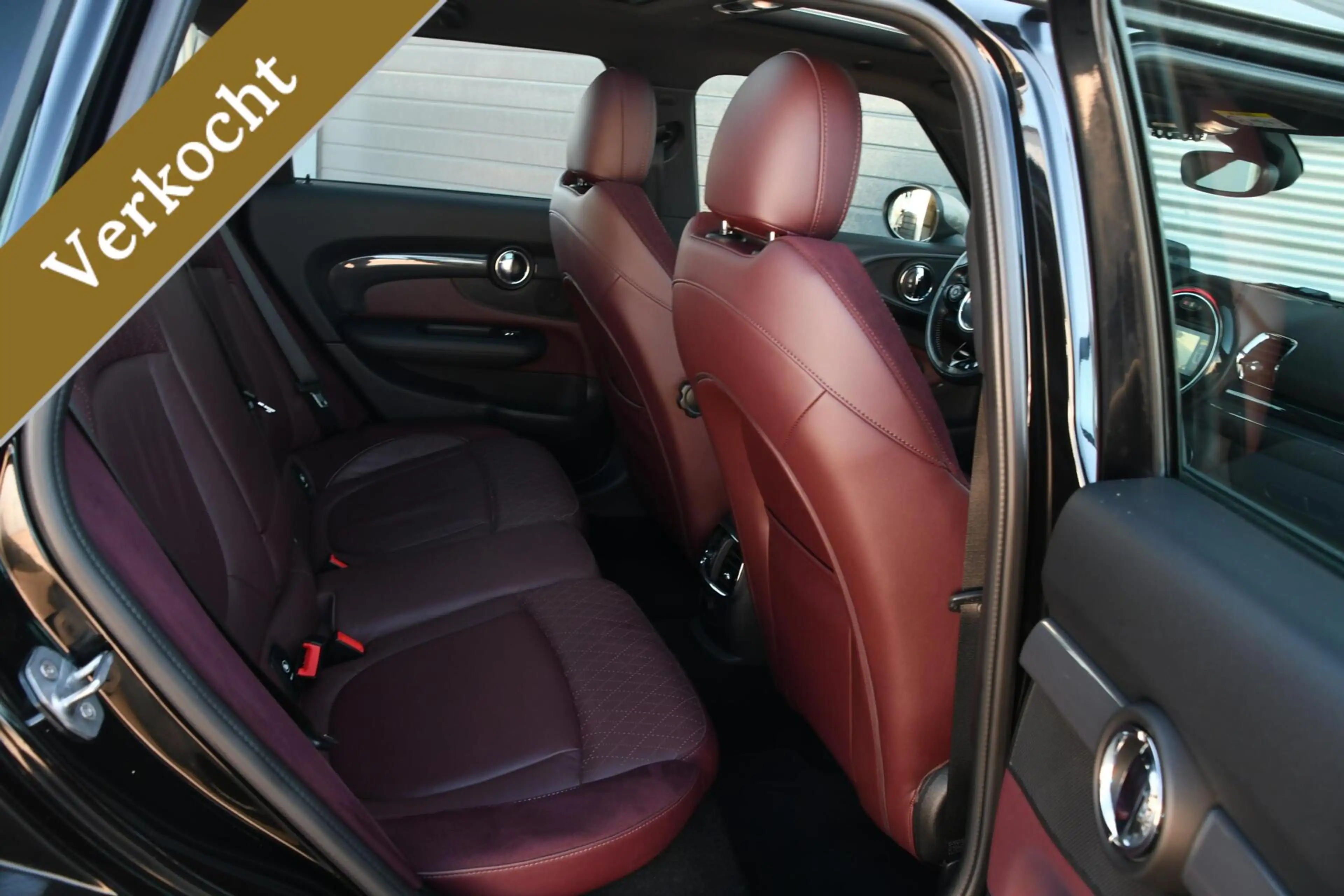 MINI Cooper S Clubman 2.0 Chili Serious Business LEDER | PANO — photo 27