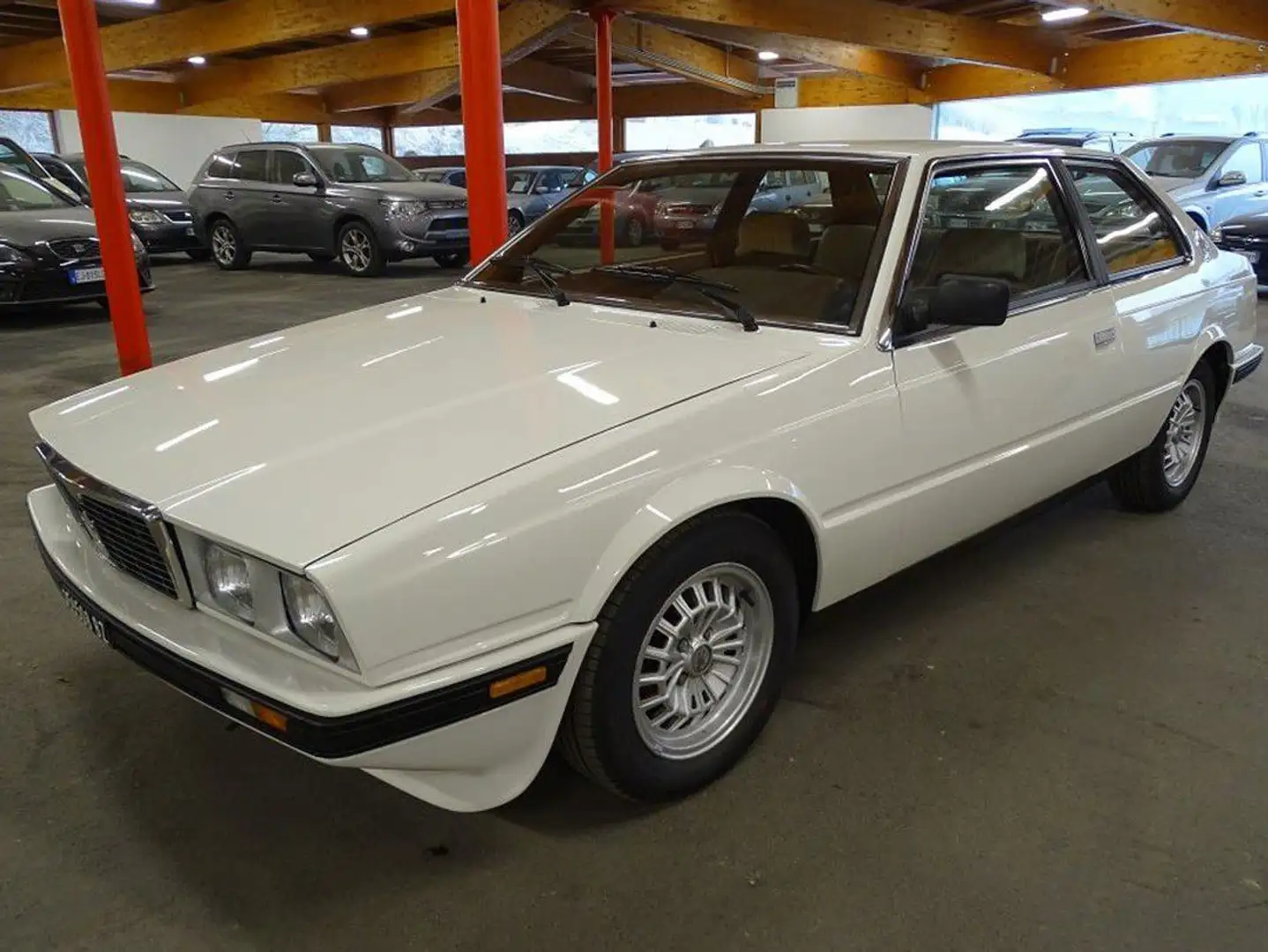 Maserati Biturbo 2.0 184 PS Targa BZ Bílá - 1