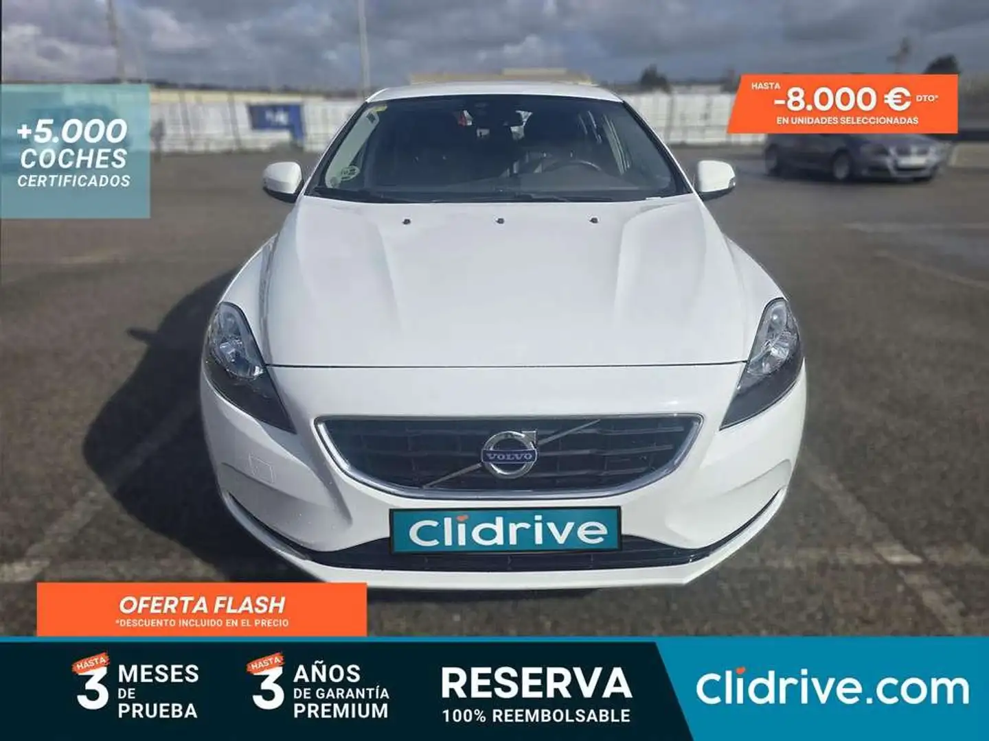 Volvo V40 D2 Momentum Aut. 120 Blanco - 1