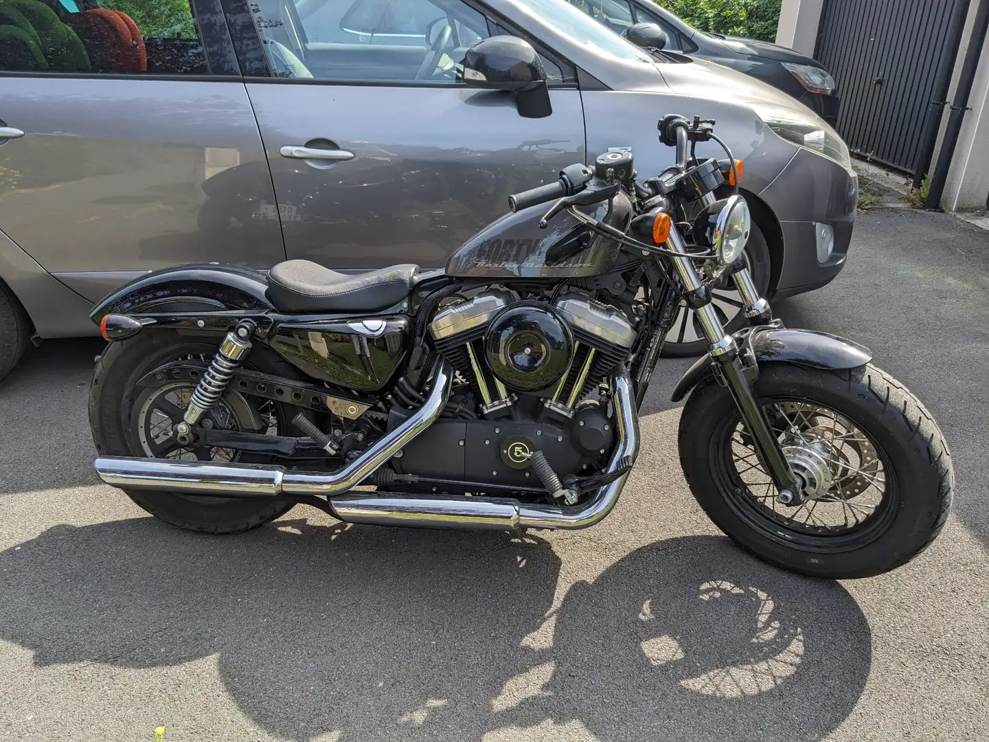 Harley-Davidson Sportster Forty Eight Gris - 1
