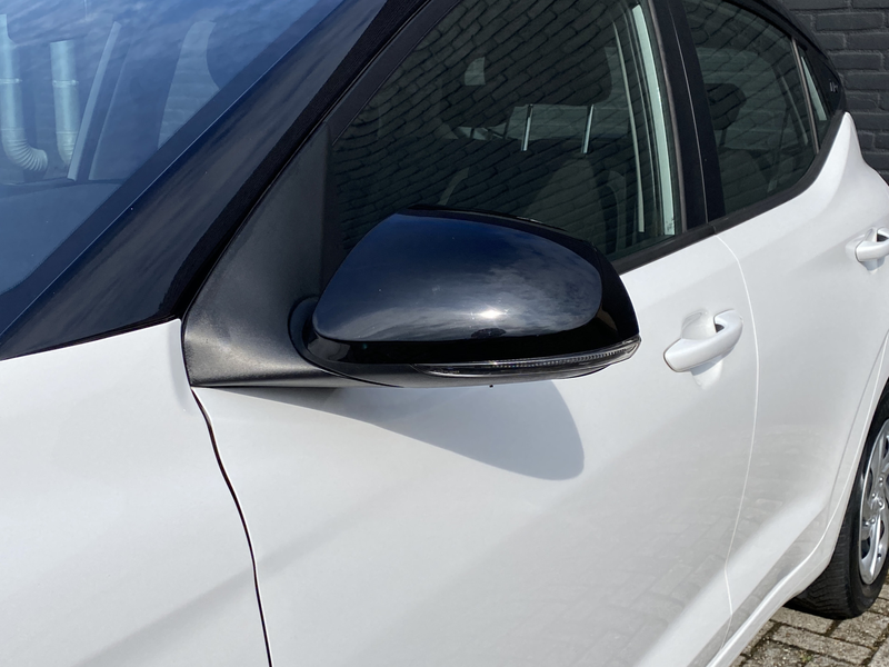 Hyundai i10 1.0 Comfort | 1e eigenaar | dealer onderh. | apple — photo 10