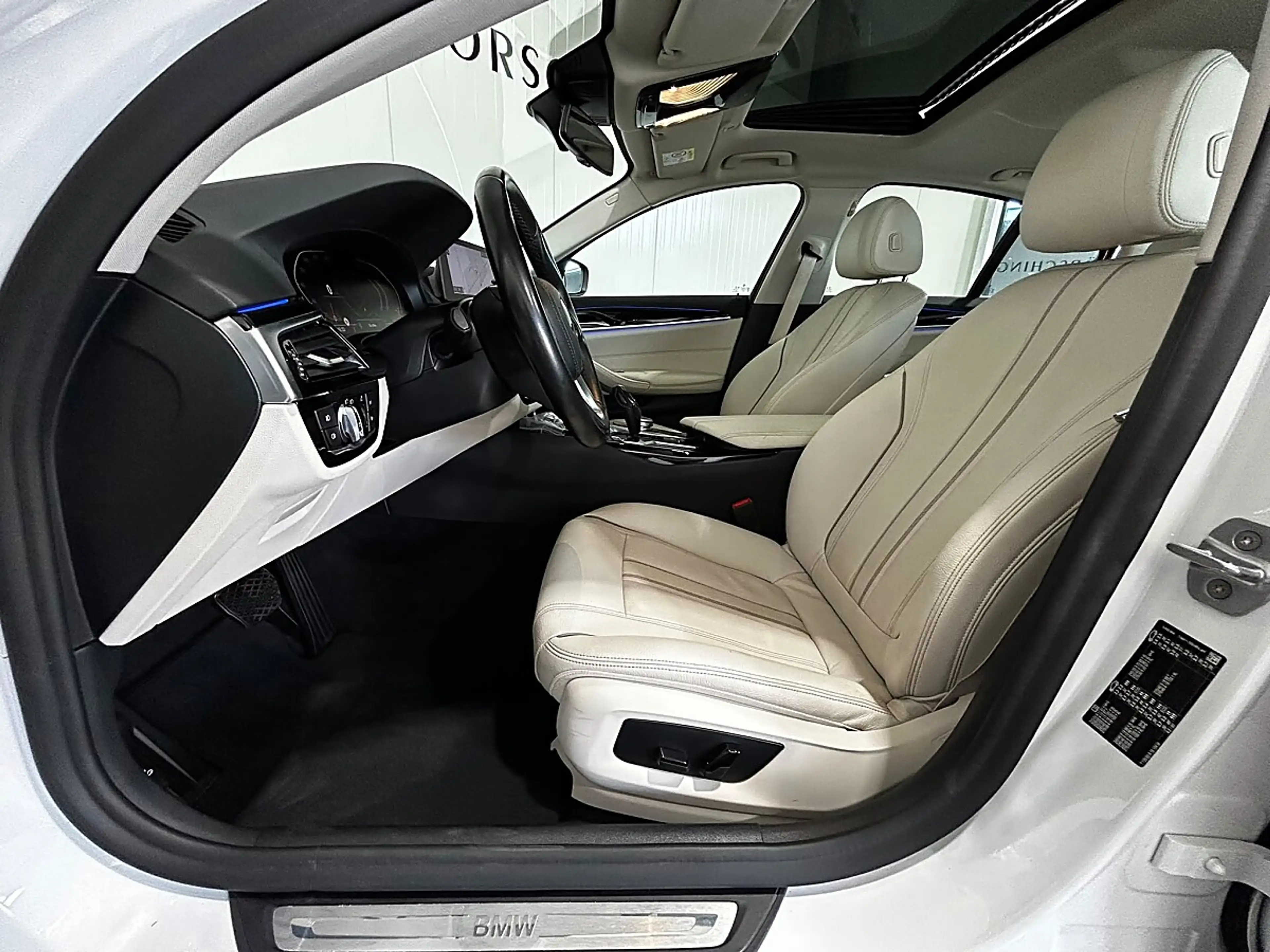 BMW 518 d Aut. — photo 9