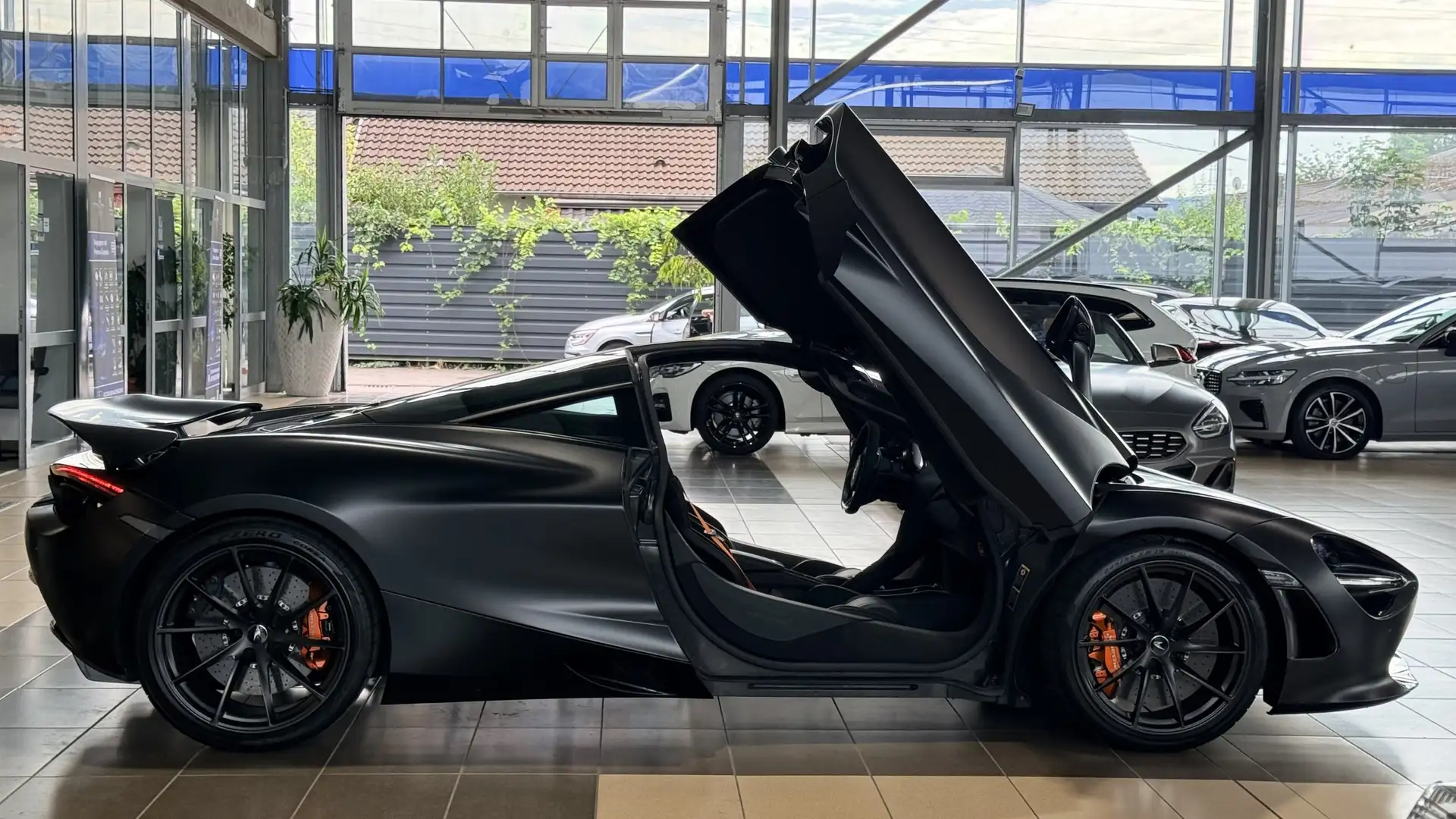 맥라렌 720S 720 Sport Coupe 2023 검정 사진 7