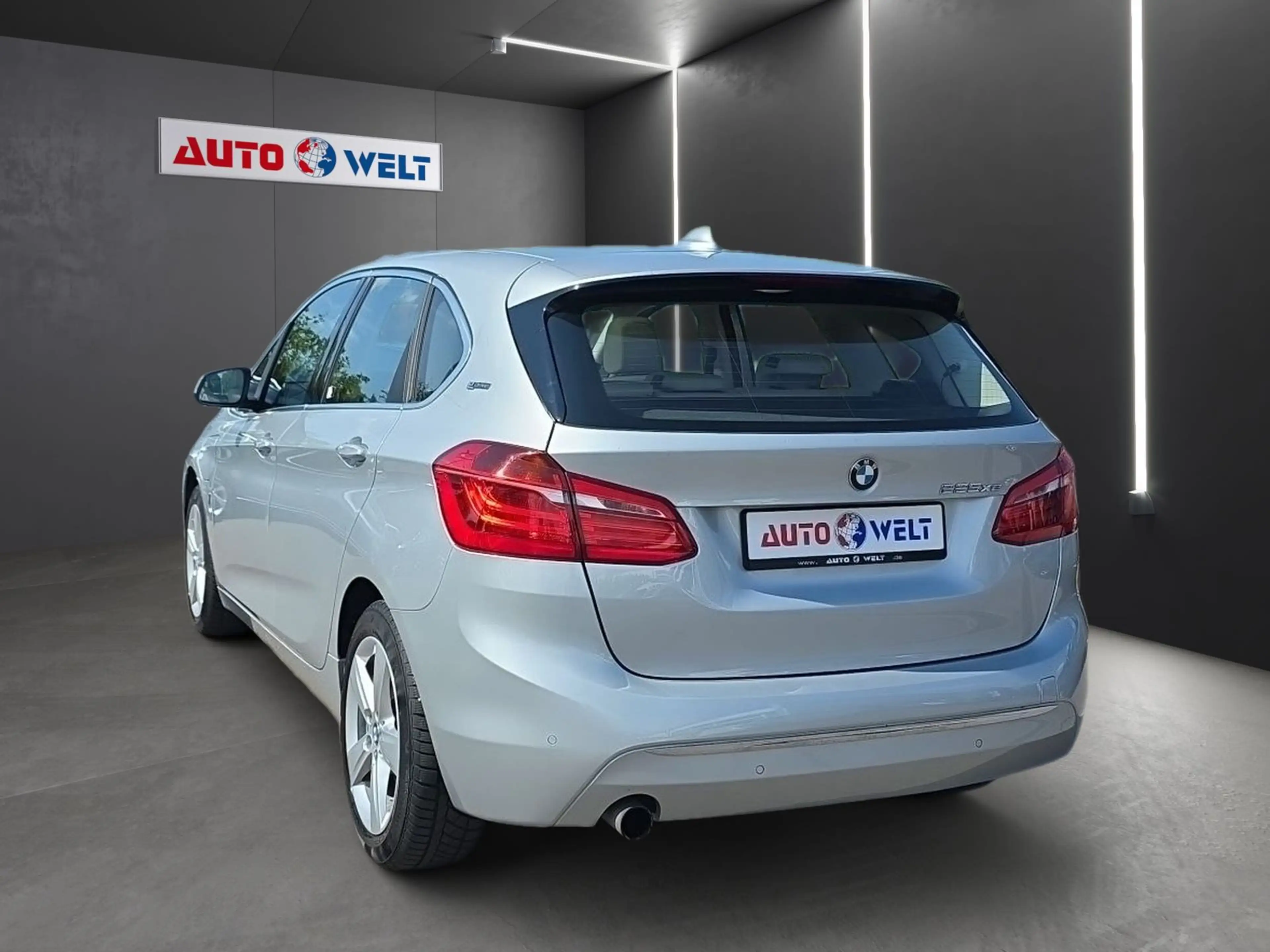 BMW 225 xe Actice Tourer Luxury Line Leder Panorama — photo 5