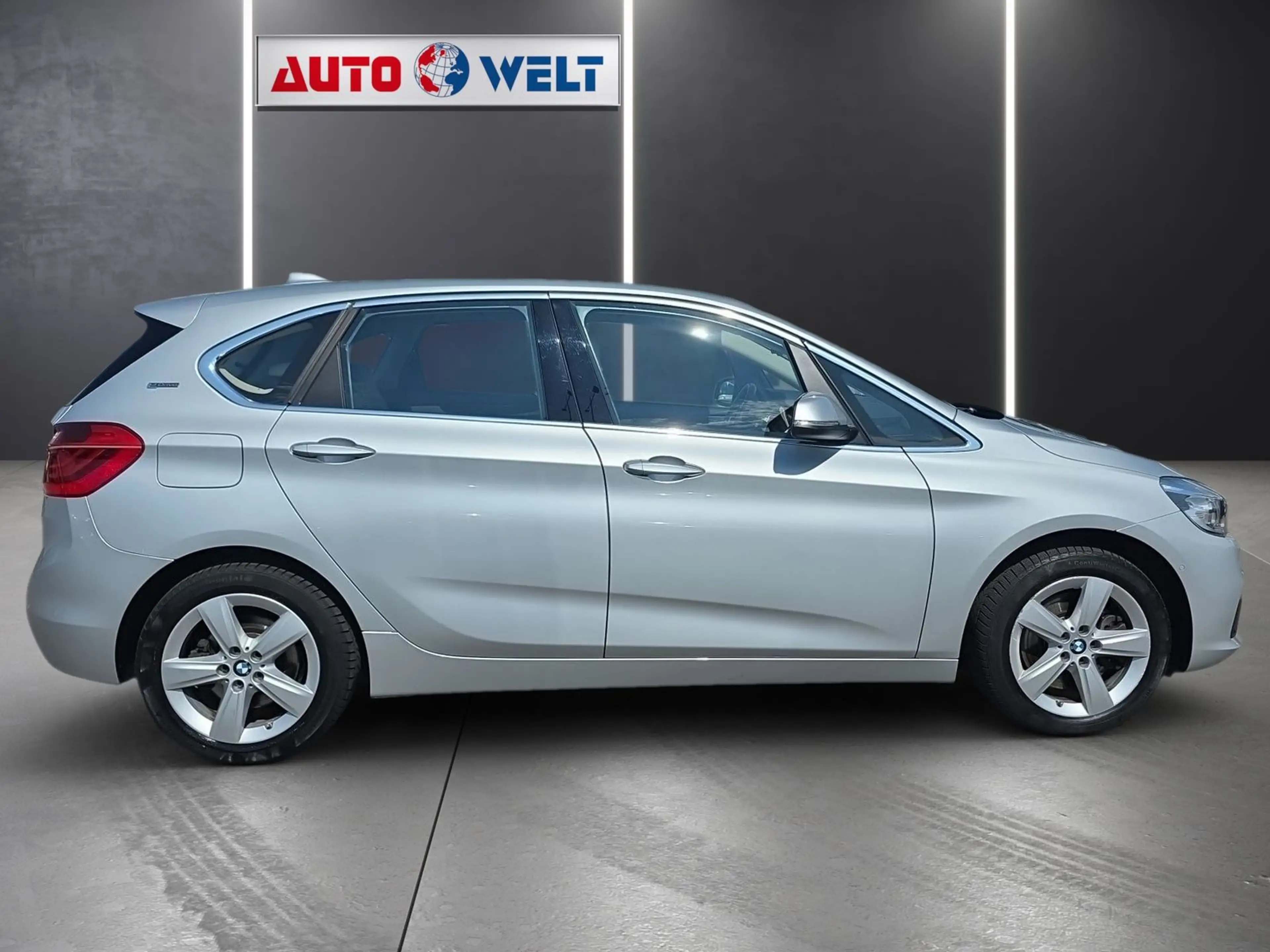 BMW 225 xe Actice Tourer Luxury Line Leder Panorama — photo 3