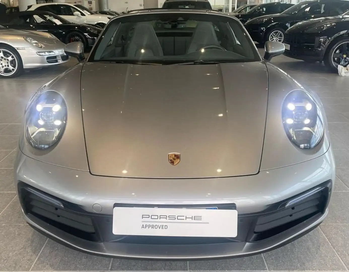 Porsche Targa 992 Targa 4 PDK 385 cv Argento - 2