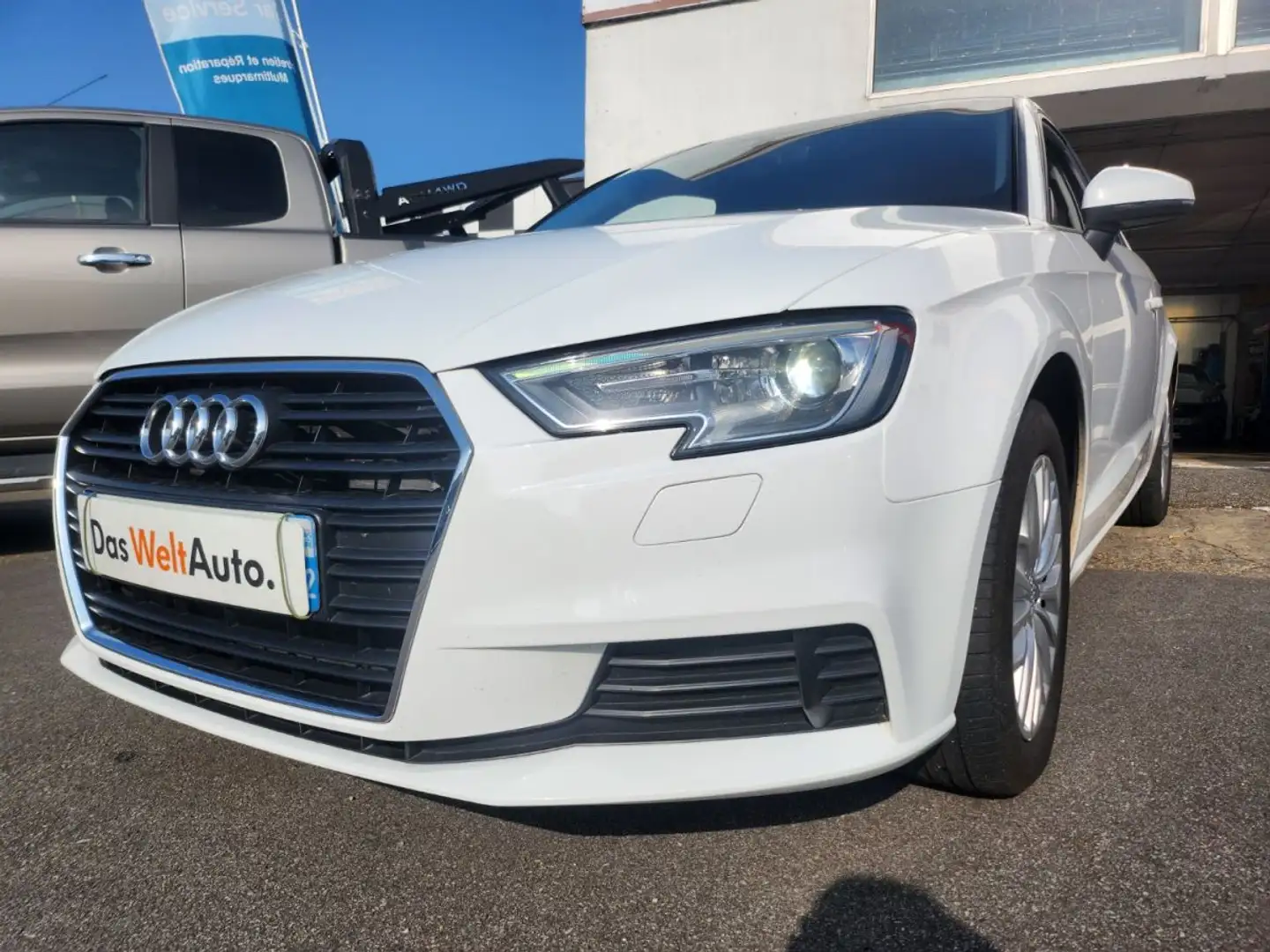Audi A3 BUSINESS 20 TDI 150 Wit - 1