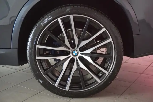 BMW X5 xDrive30d Ansicht 4
