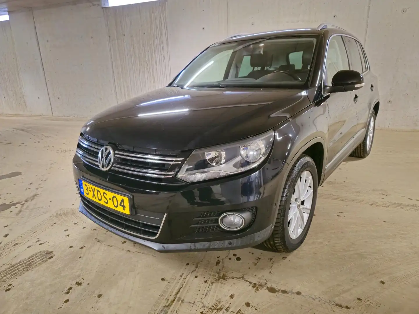 Volkswagen Tiguan 2.0 TSI Sport&Style 4Motion Noir - 1