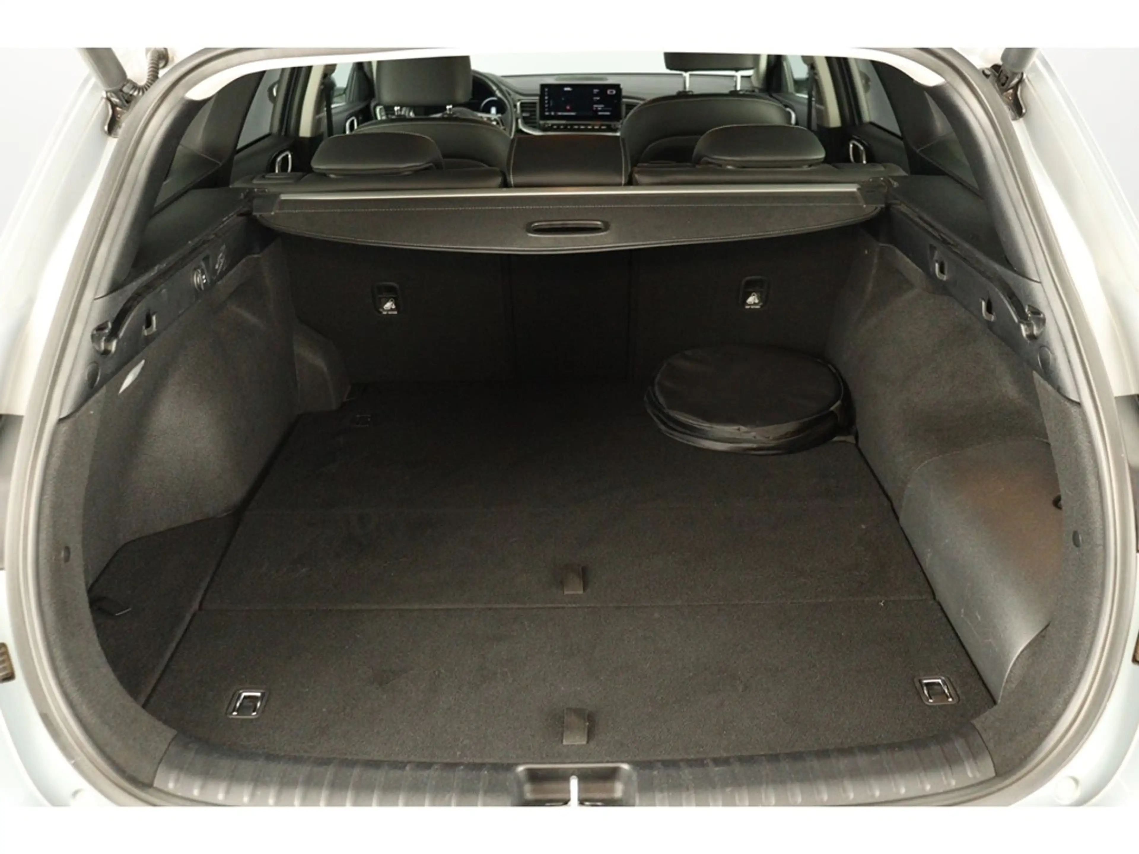 Kia Ceed SW / cee'd SW 1.6GDi PHEV 141pk DCT — photo 13