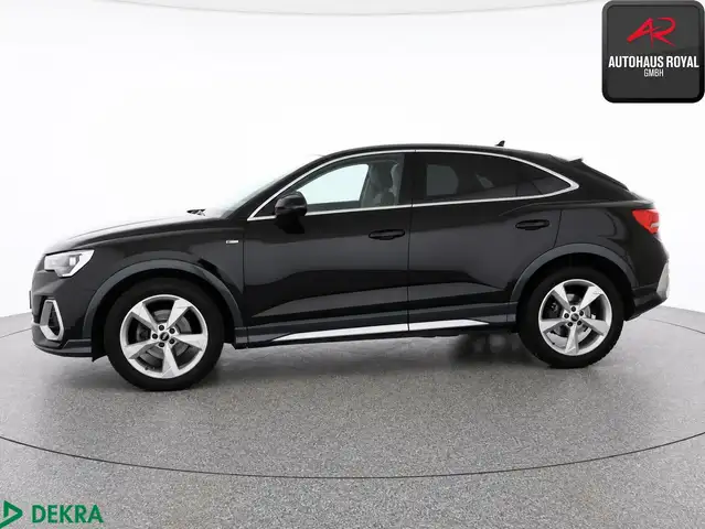 Audi Q3 view 2