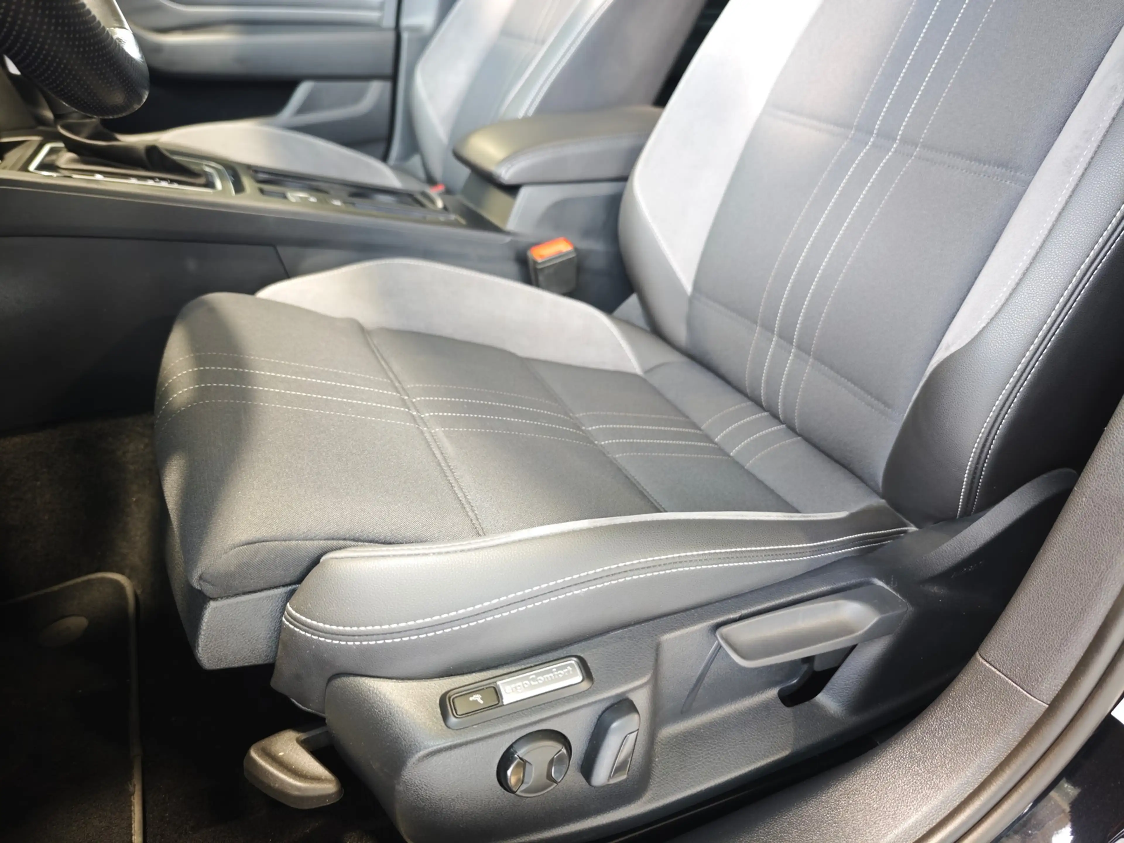 Volkswagen Passat Alltrack AHK*Pano*MatrixLED*Cam*Standhzg. — photo 5