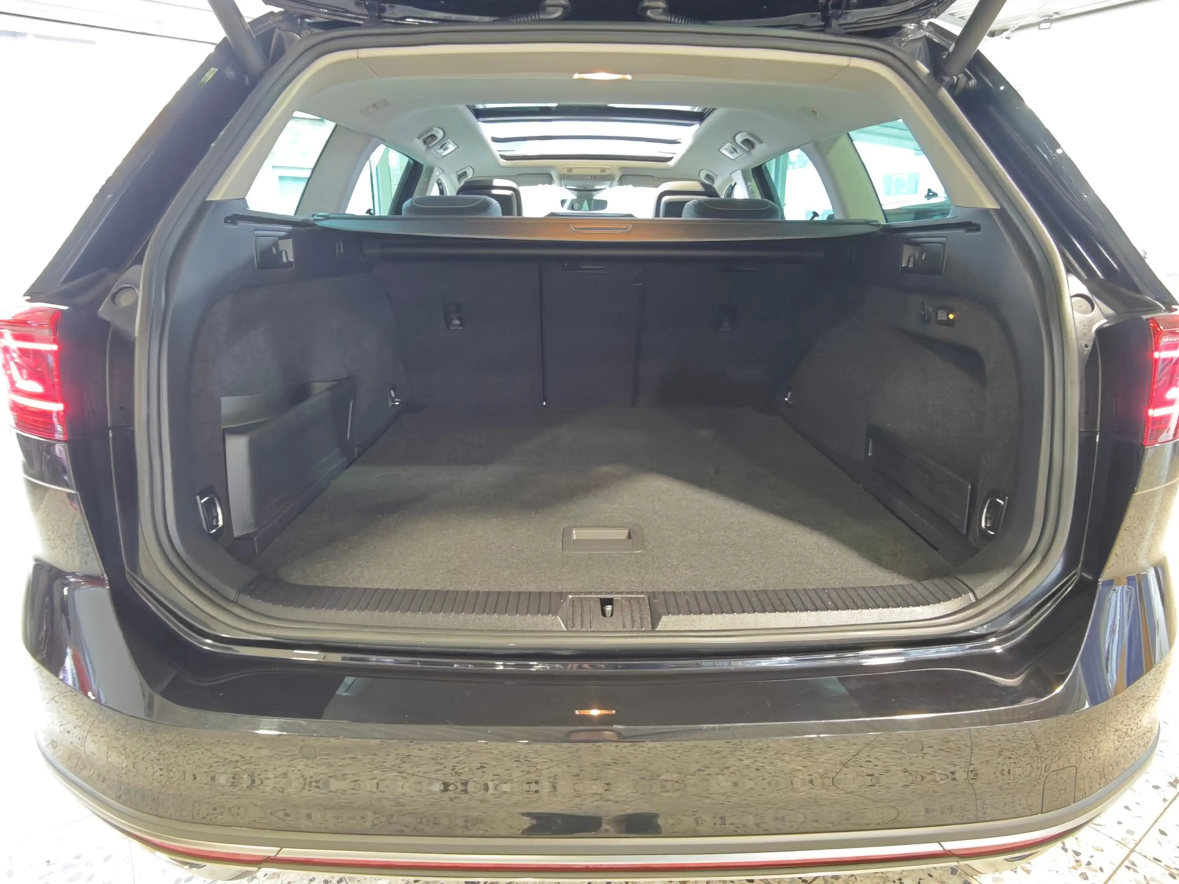 Volkswagen Passat Alltrack AHK*Pano*MatrixLED*Cam*Standhzg. — photo 15