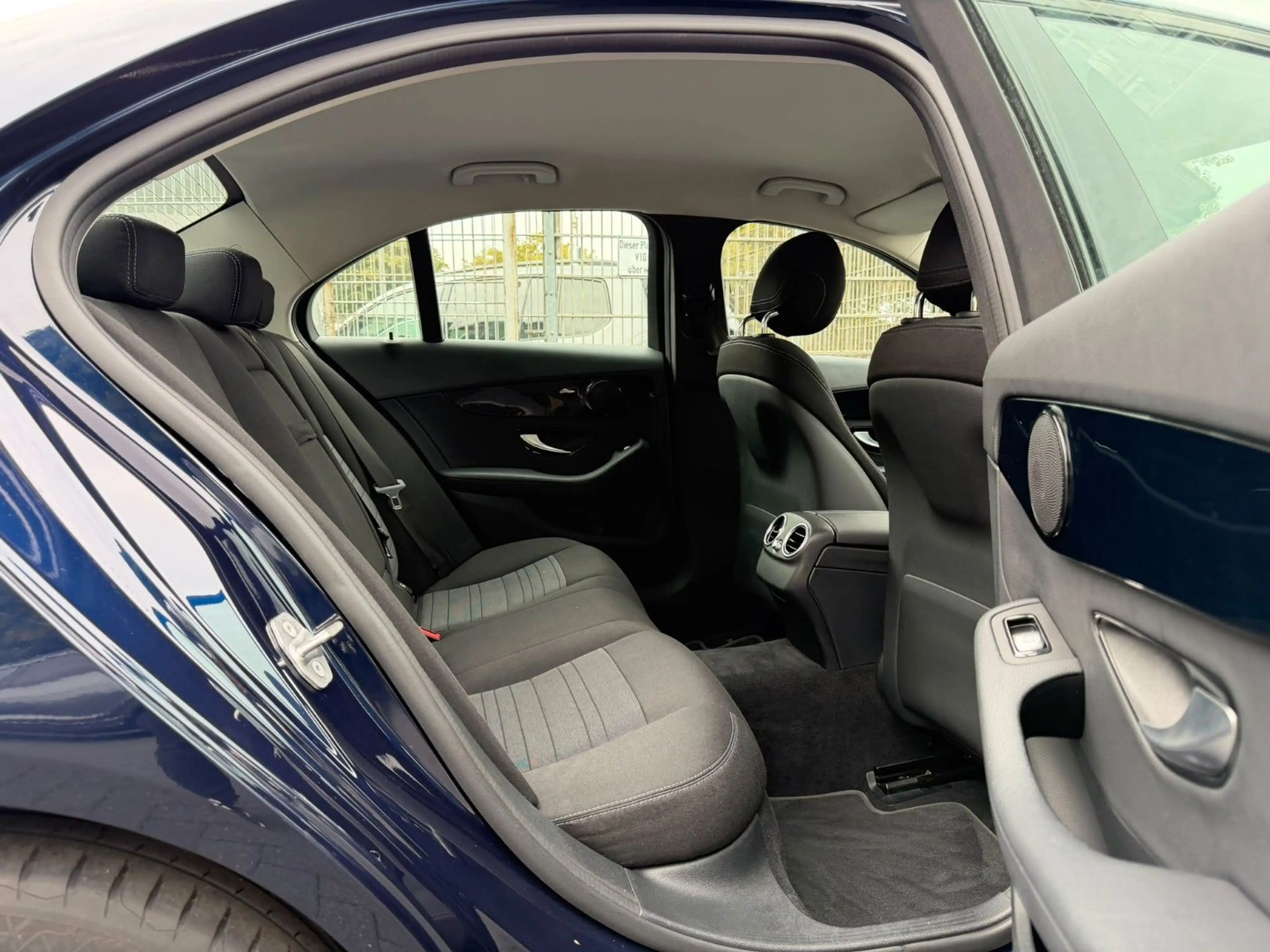 Mercedes-Benz C 180 Avandgarde Kamera-Virtual-Spur-Totwin.-LED — photo 11