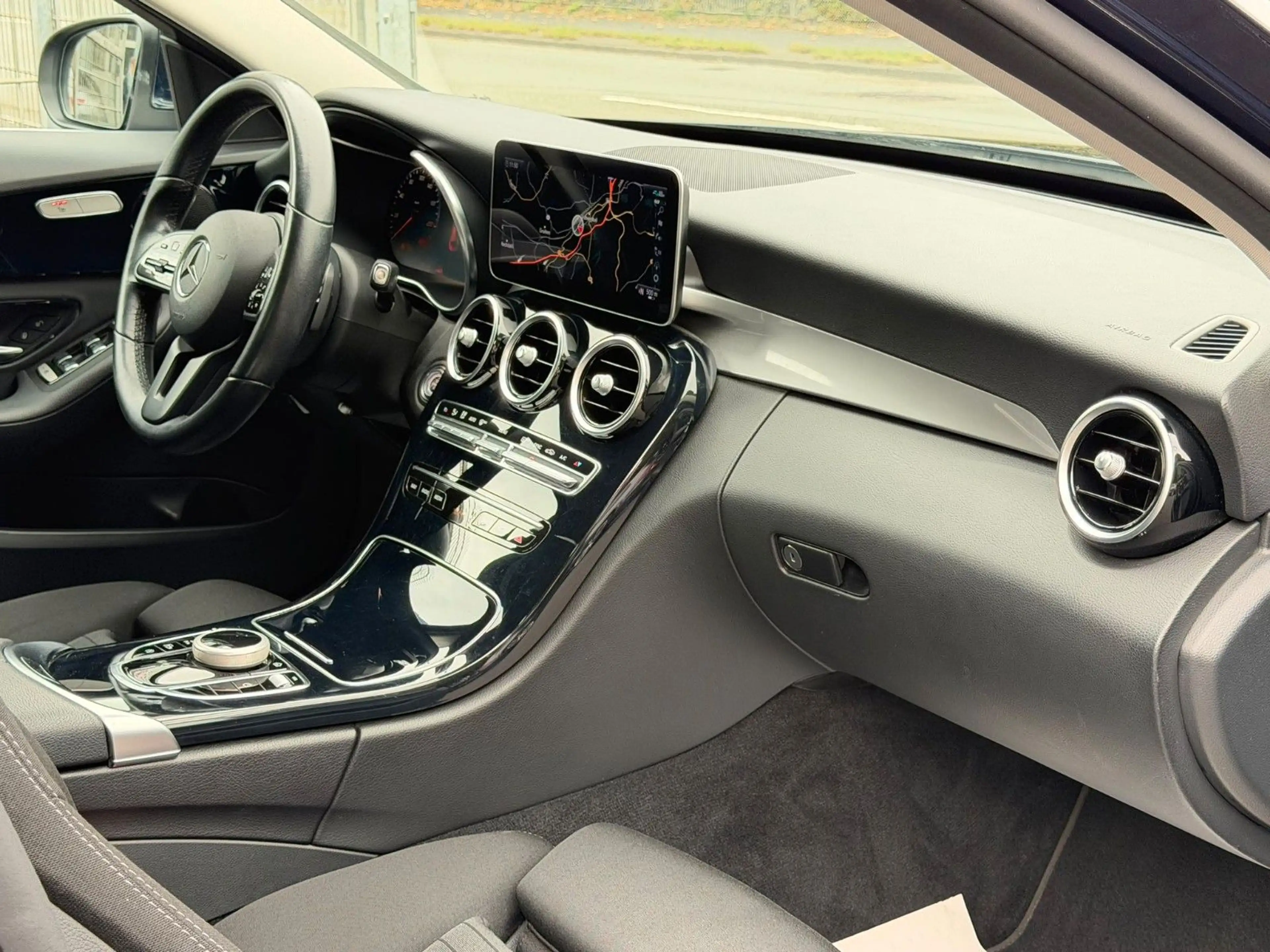 Mercedes-Benz C 180 Avandgarde Kamera-Virtual-Spur-Totwin.-LED — photo 8