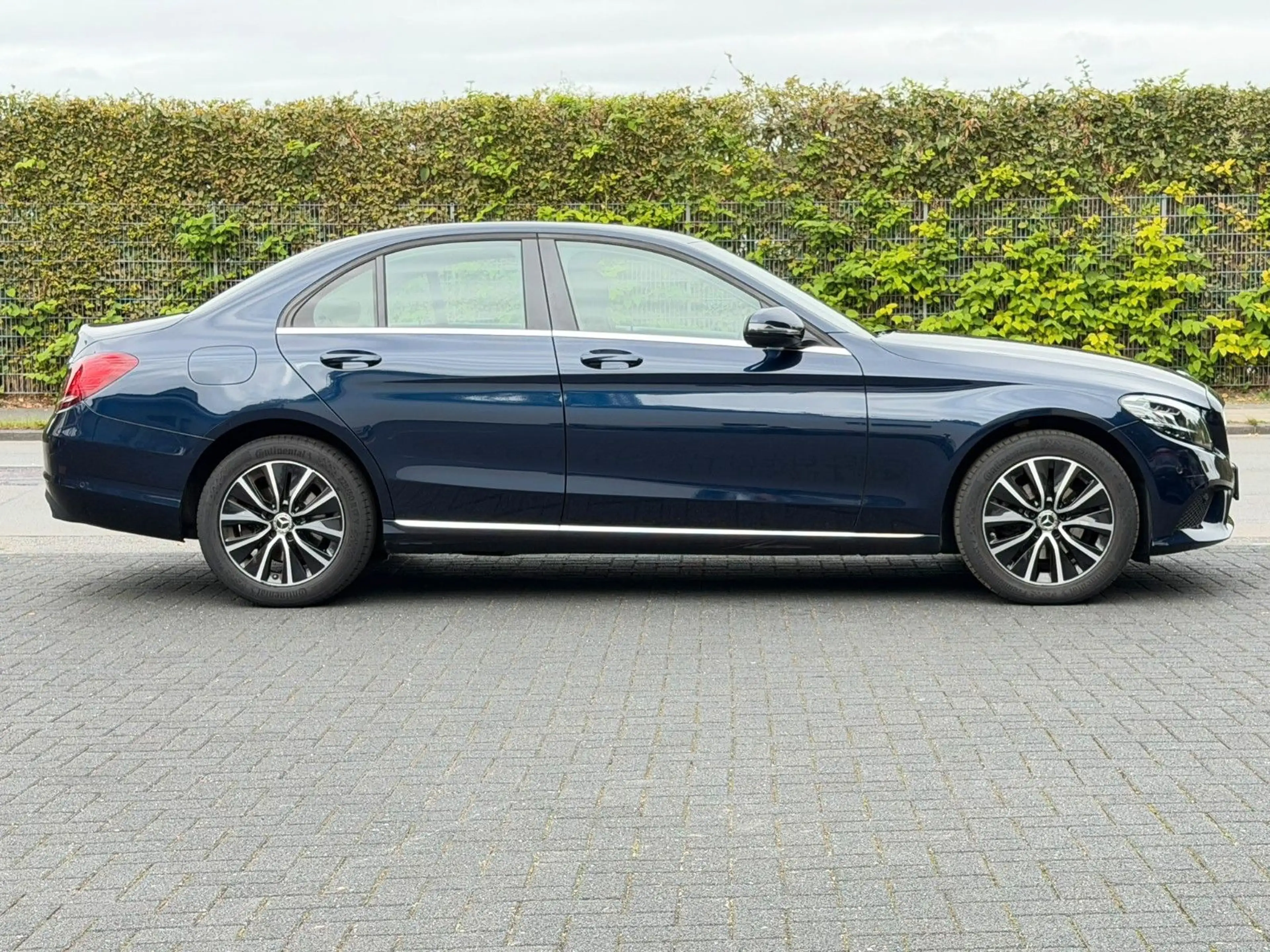 Mercedes-Benz C 180 Avandgarde Kamera-Virtual-Spur-Totwin.-LED — photo 5