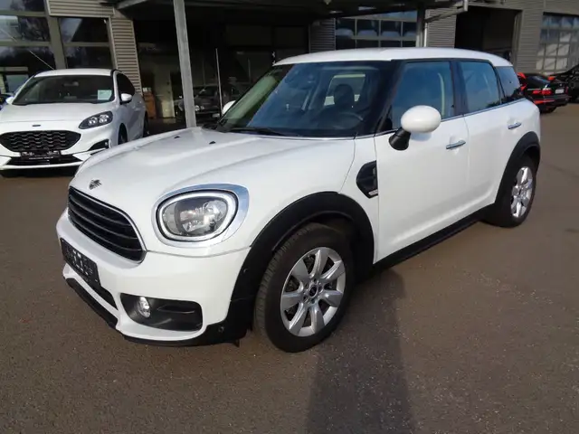 2018 Mini Countryman in White for sale