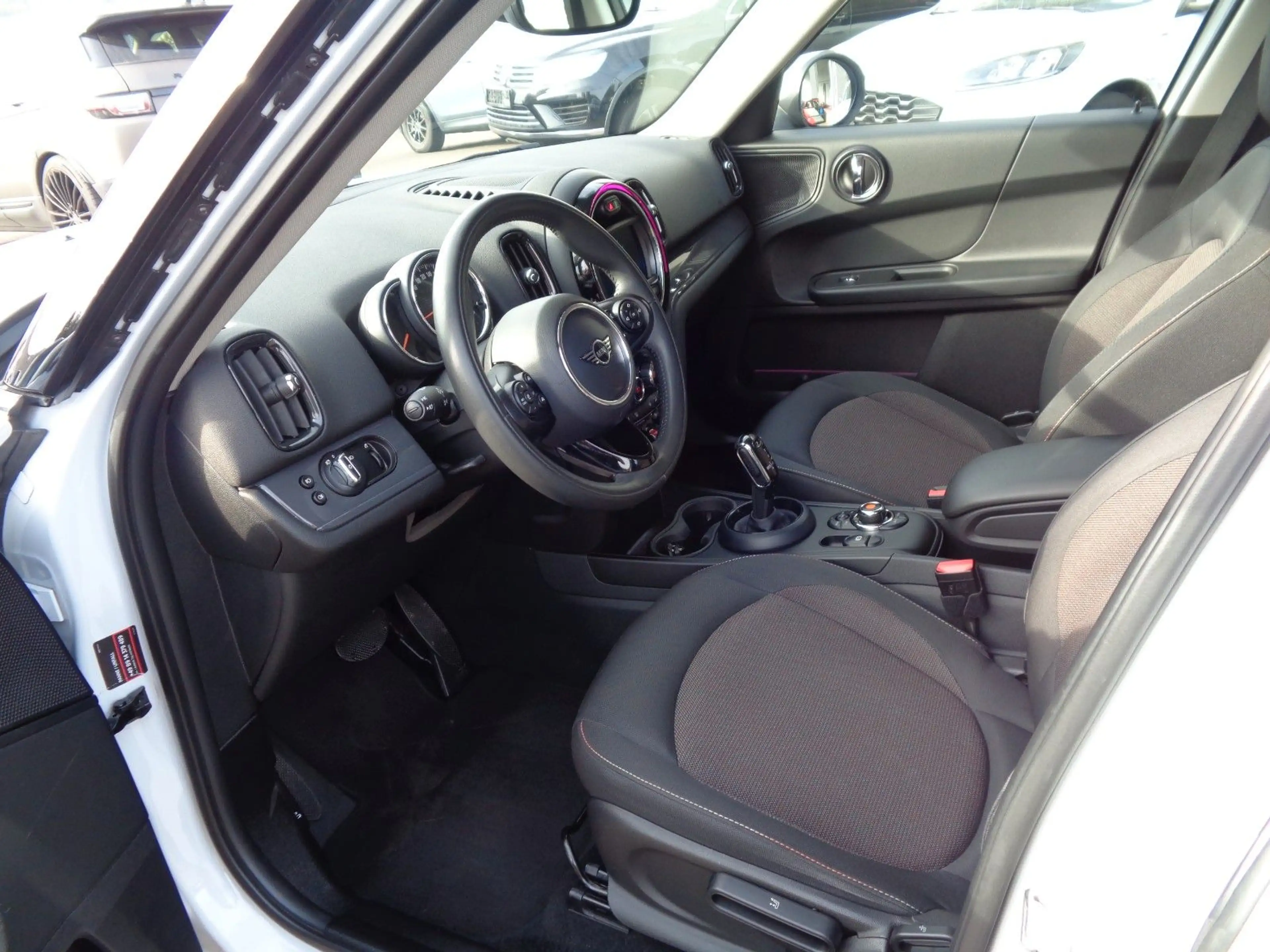 MINI One D Countryman Automatik,Navi,Kamera — photo 7