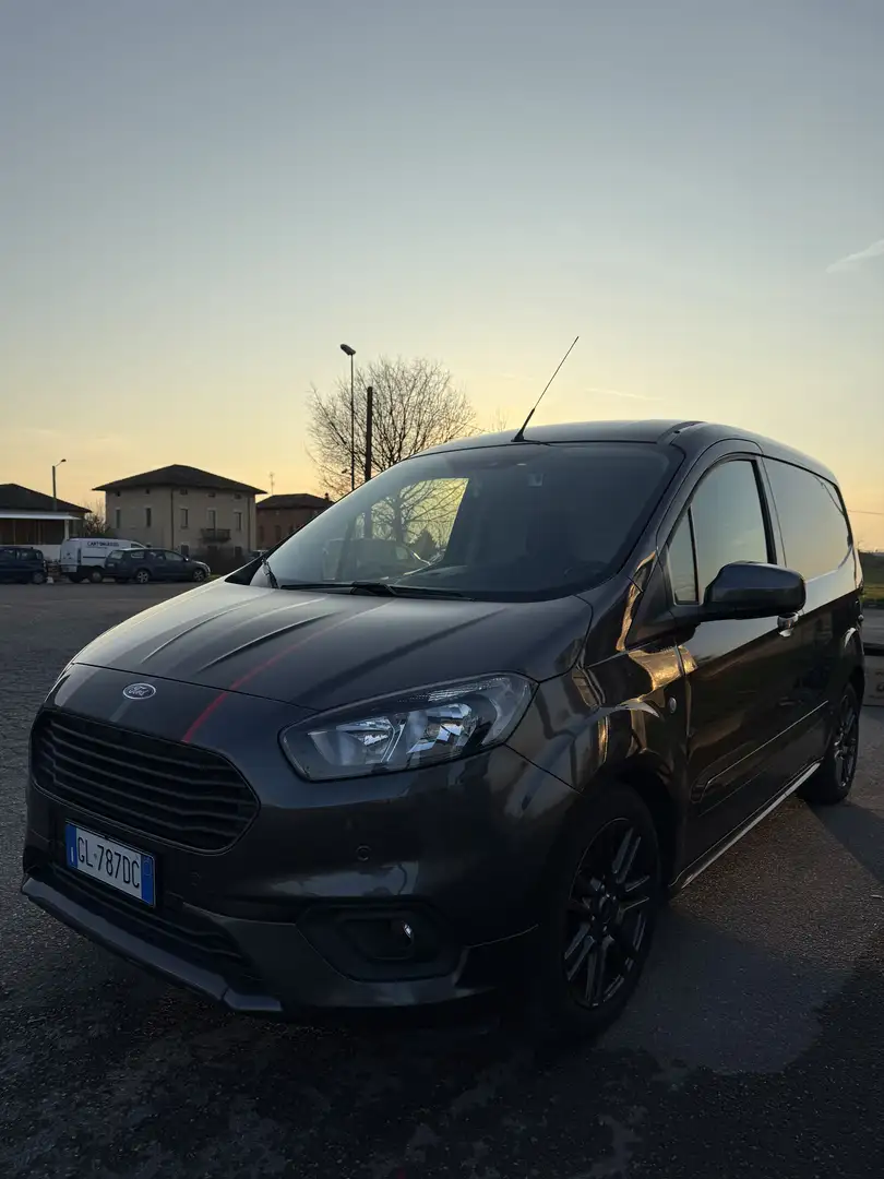 Ford Transit Courier Custom - 1