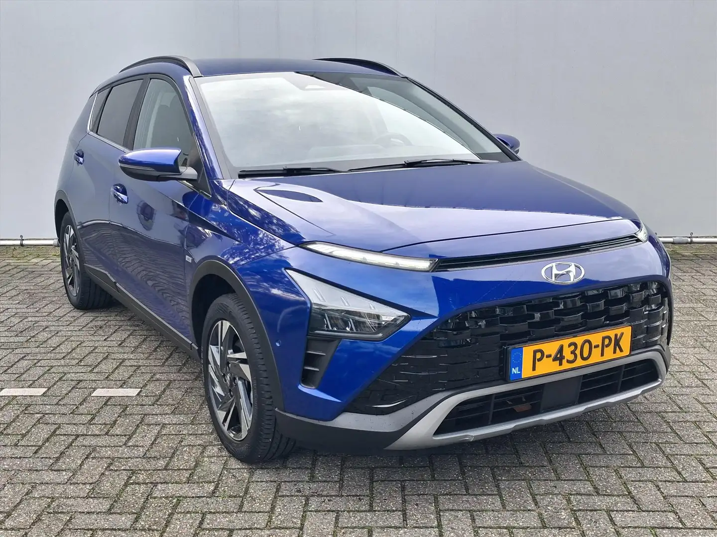 Hyundai BAYON 1.0 T-GDI 7DCT Premium I Navi I Bose I Stoelverwar Blauw - 2