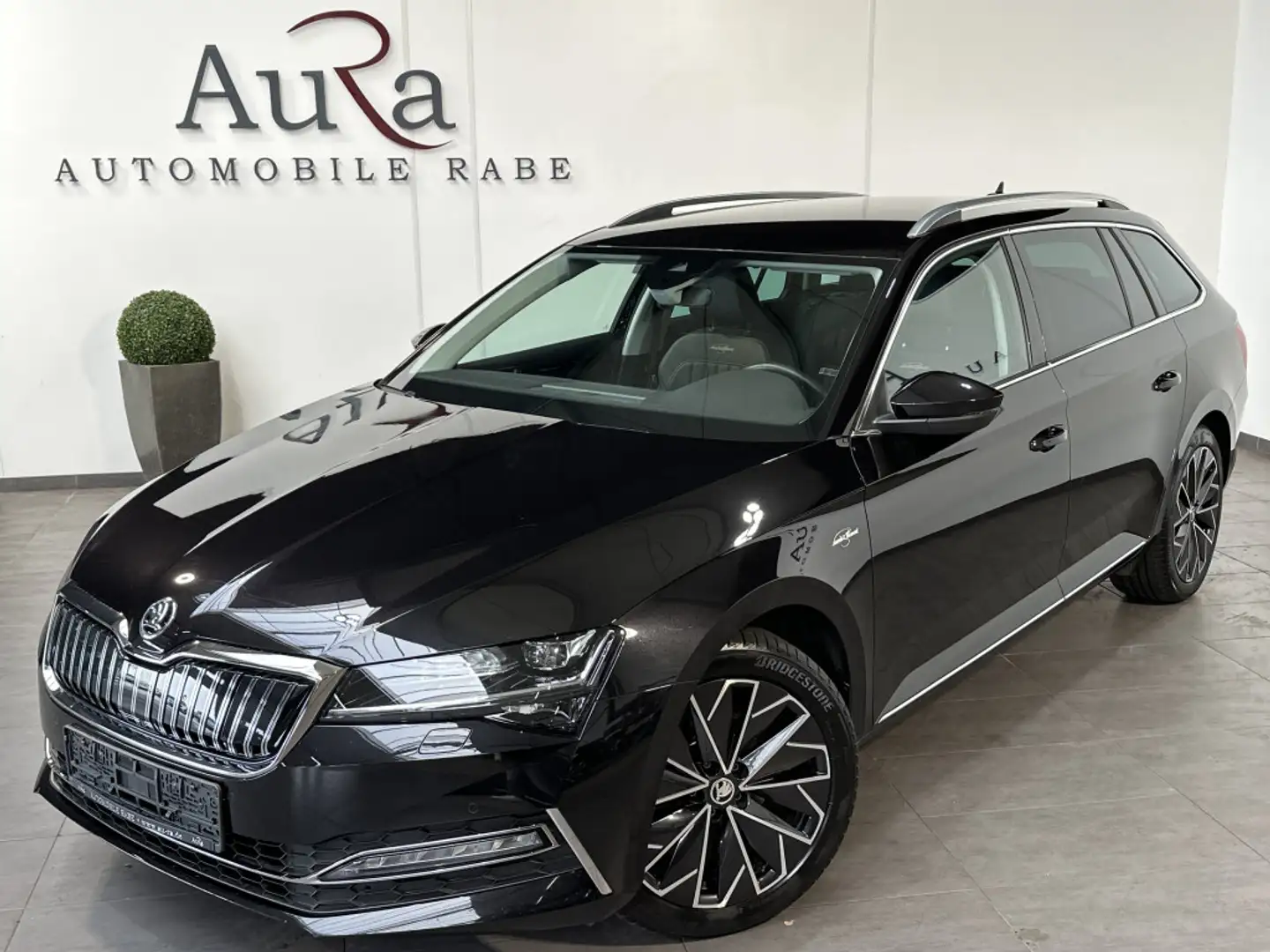 Skoda Superb Combi 1.4 TSI DSG L&K iV NAV+LED+360°+VC Schwarz - 1