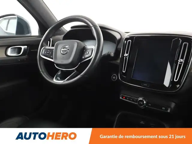 Volvo XC40 view 13