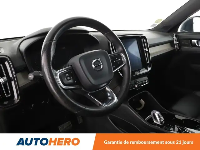 Volvo XC40 view 11